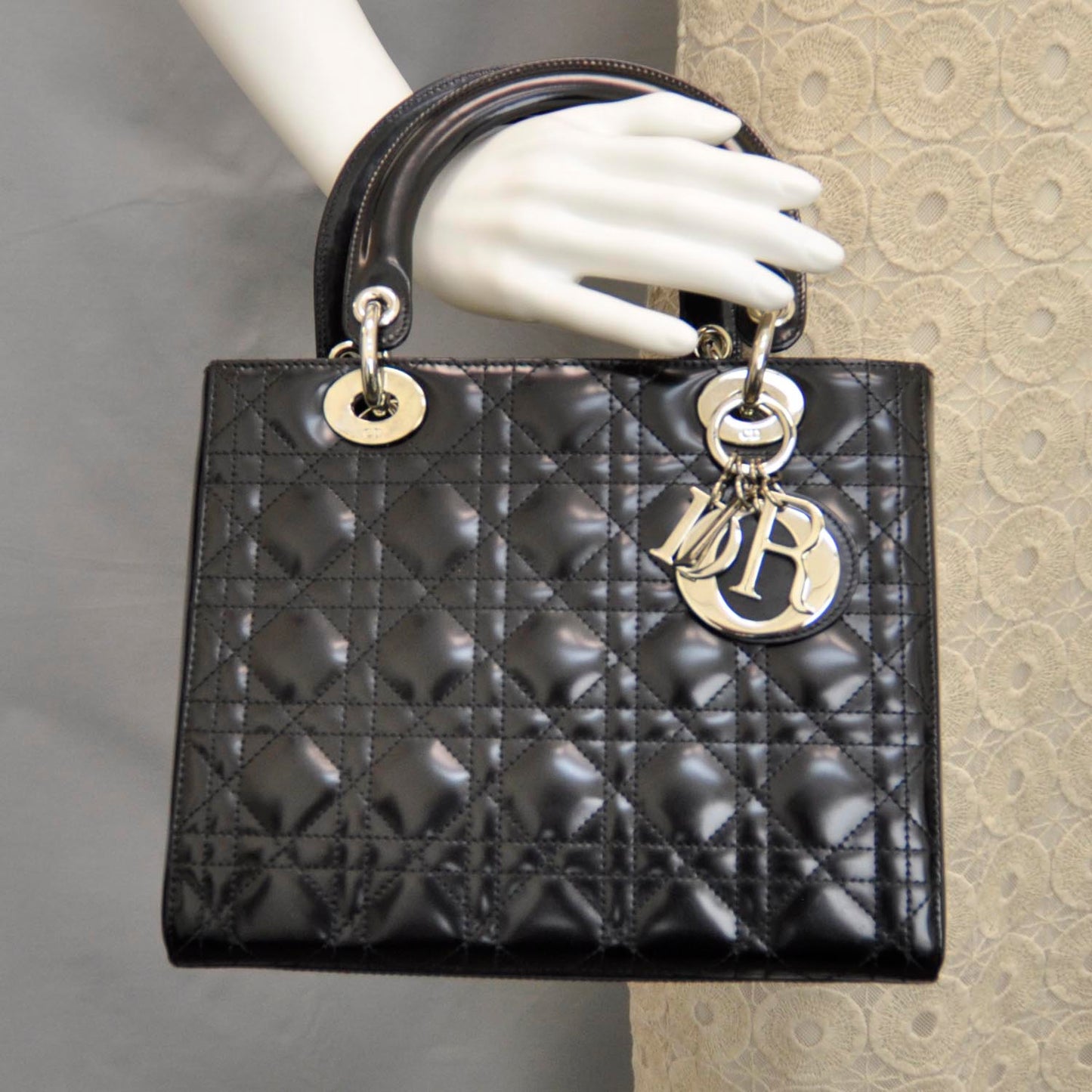 Patent Cannage Medium Lady Dior Black