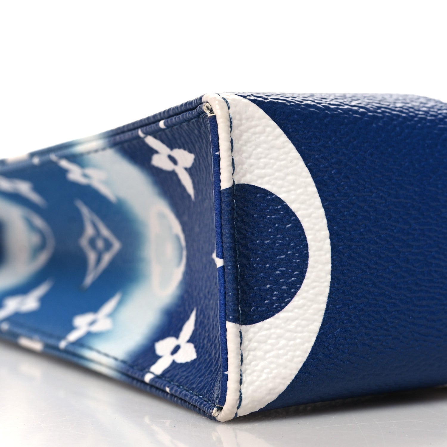 Louis Vuitton Monogram Escale Toiletry Pouch 26 Blue 9 of 11