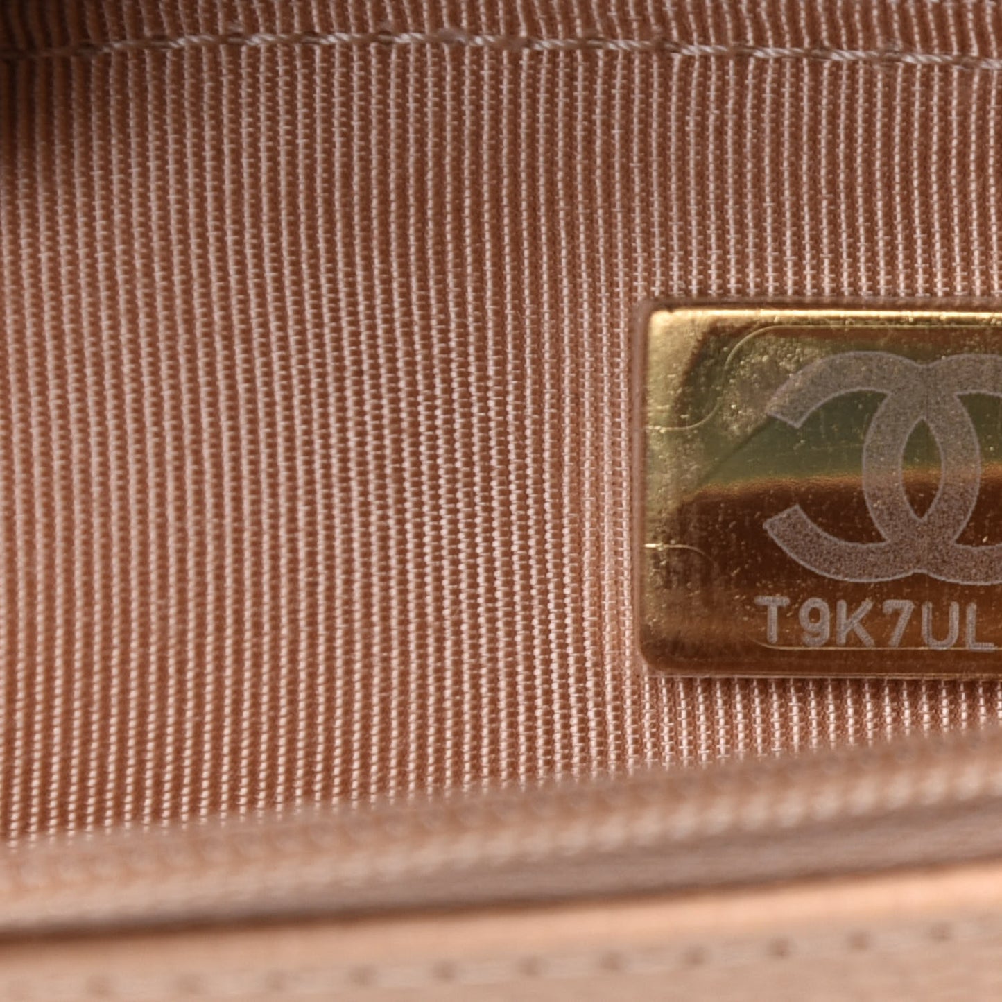 Caviar Quilted Wallet On Chain WOC Beige