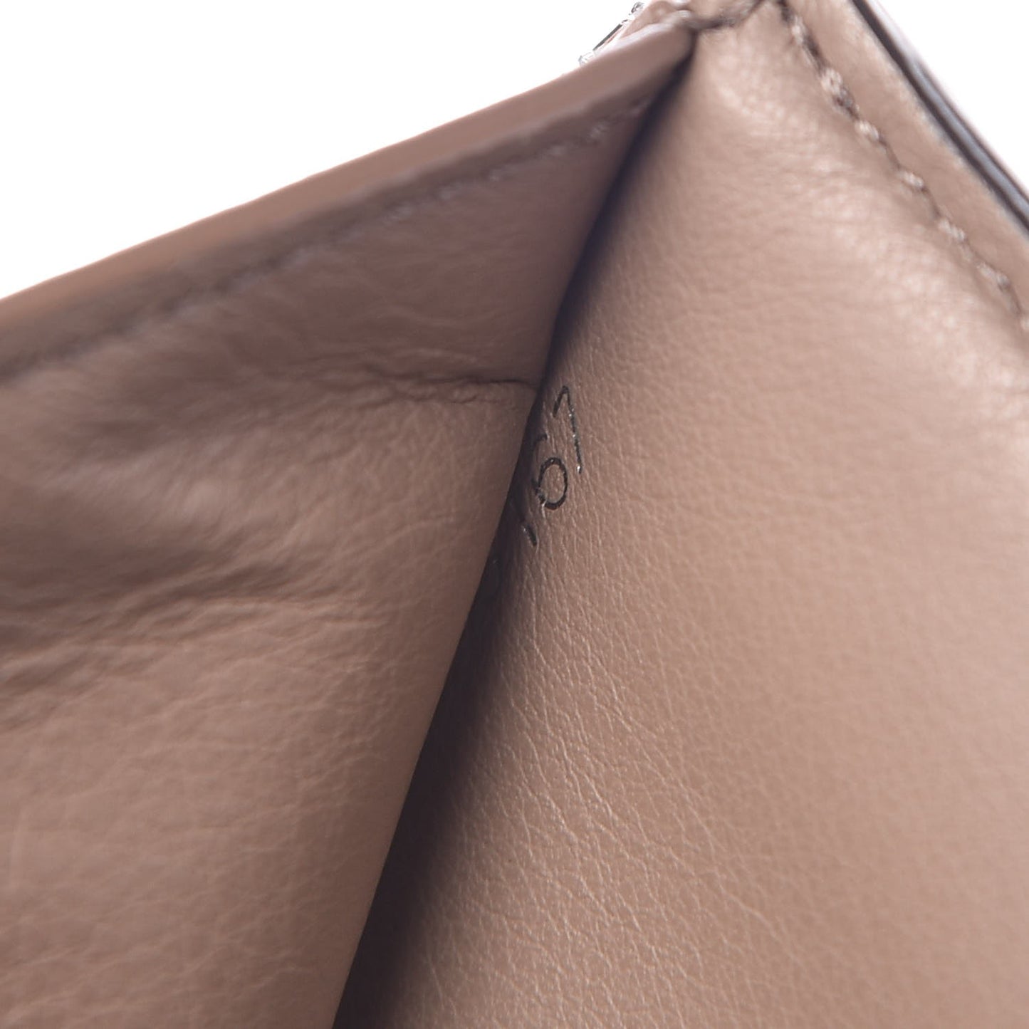 Taurillon Capucines Compact Wallet Magnolia