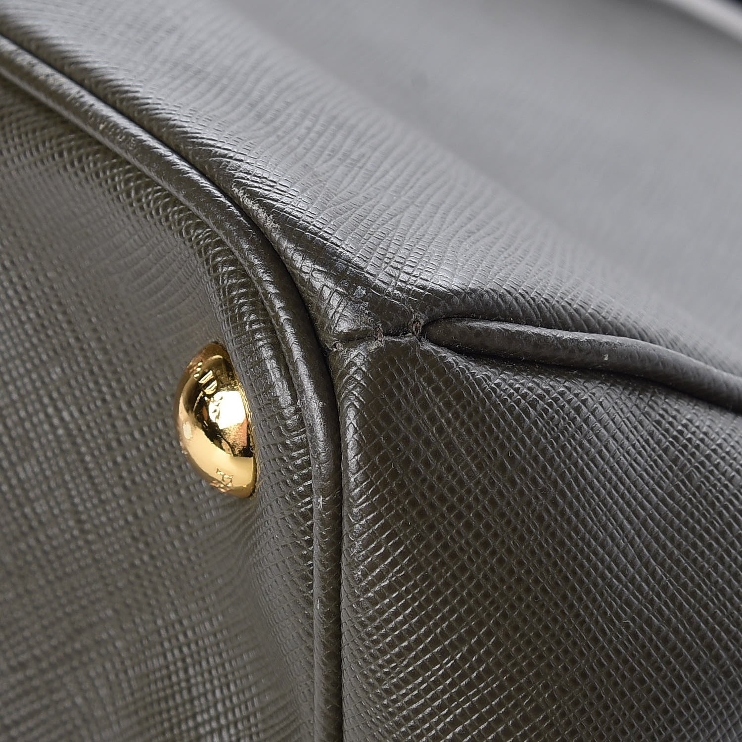 Prada Saffiano Large Galleria Double Zip Tote Militare 15 of 16