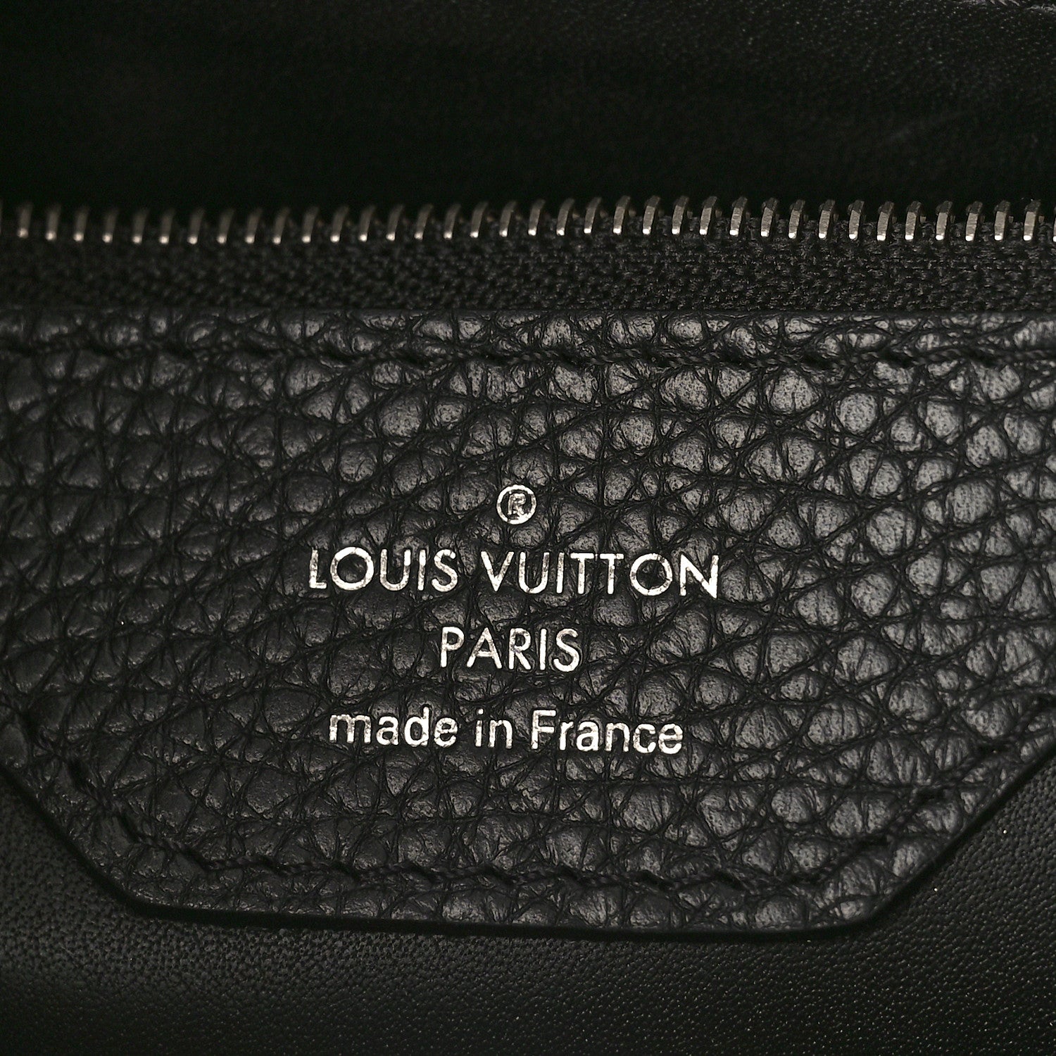 Louis Vuitton Taurillon Snakeskin Capucines MM Black 6 of 8