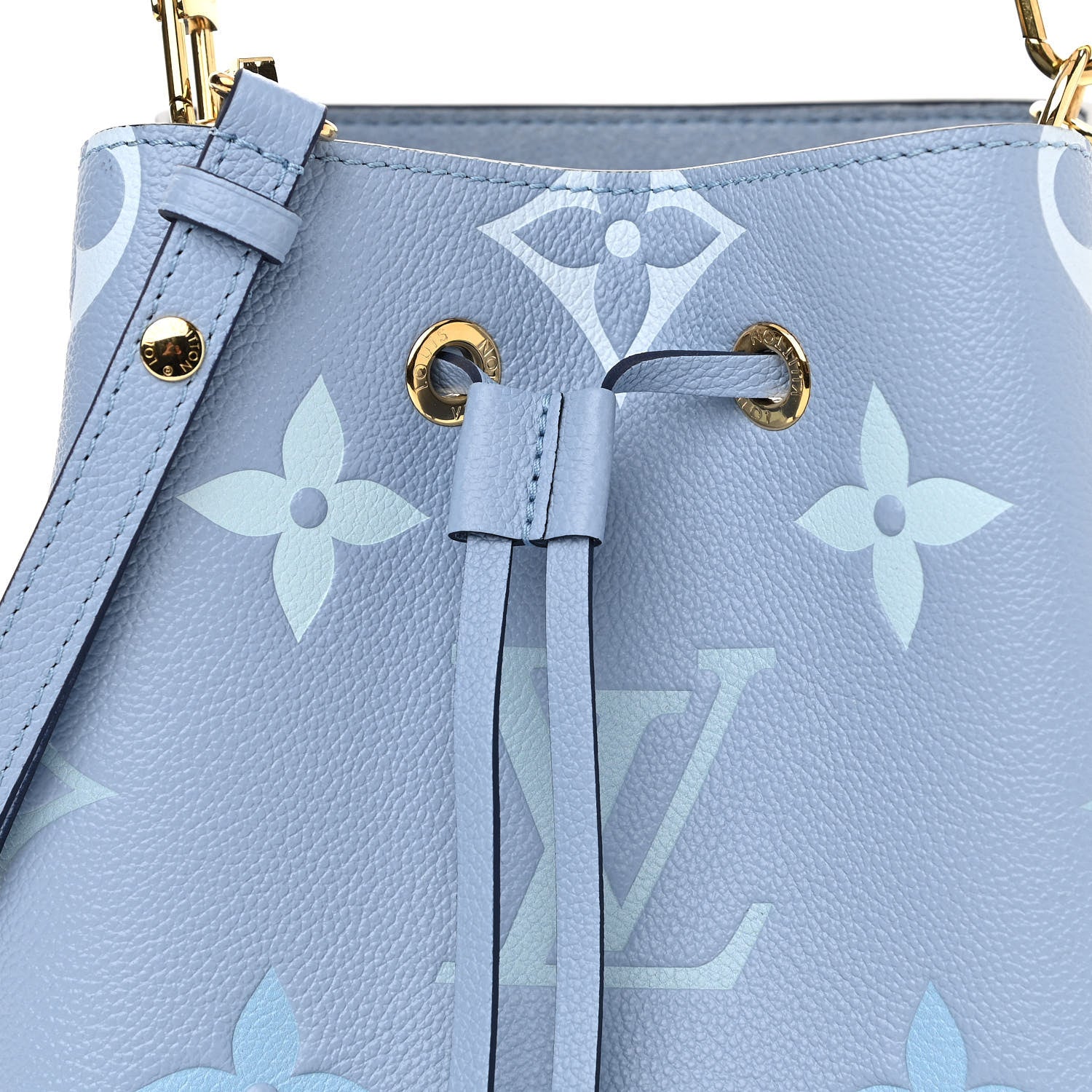 Louis Vuitton Empreinte Monogram Giant By The Pool Neonoe BB Summer Blue 7 of 9