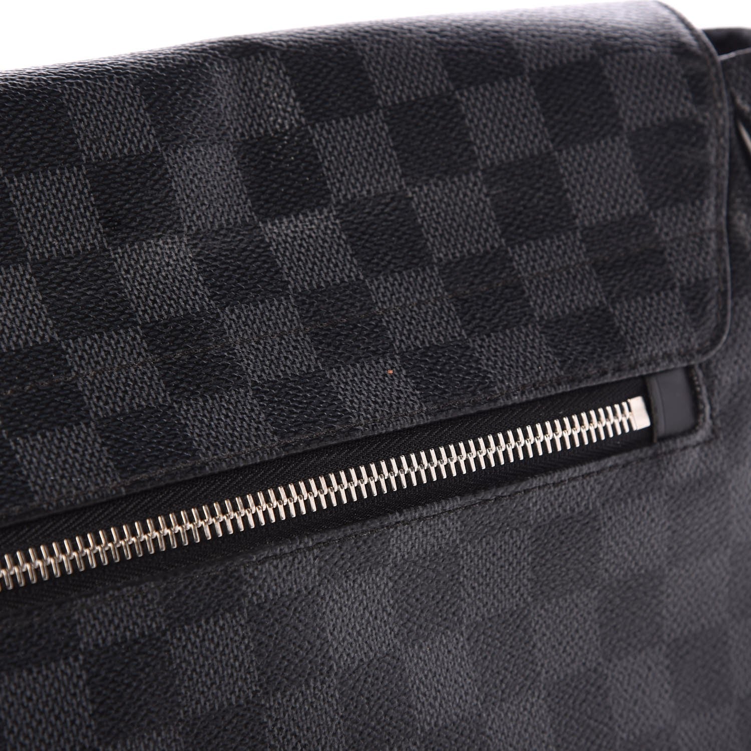 Louis Vuitton Damier Graphite District MM 11 of 11