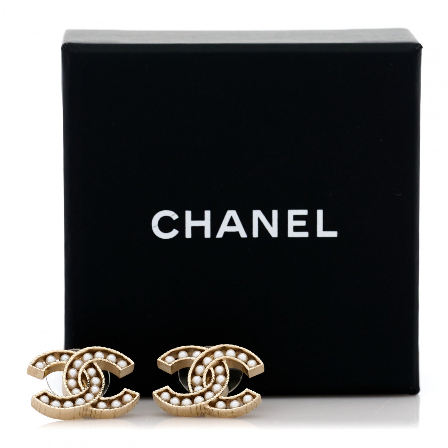Pearl CC Earrings Gold