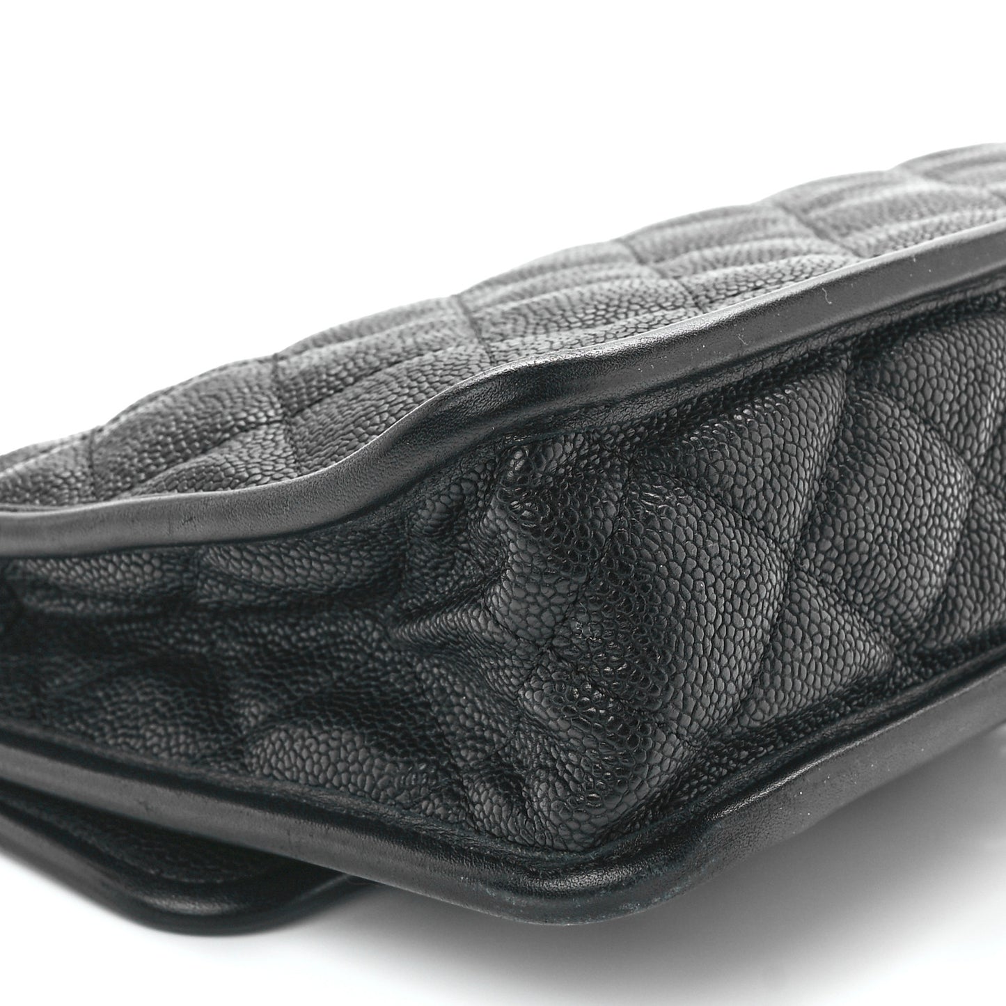 Caviar Quilted Medium French Riviera Flap Black