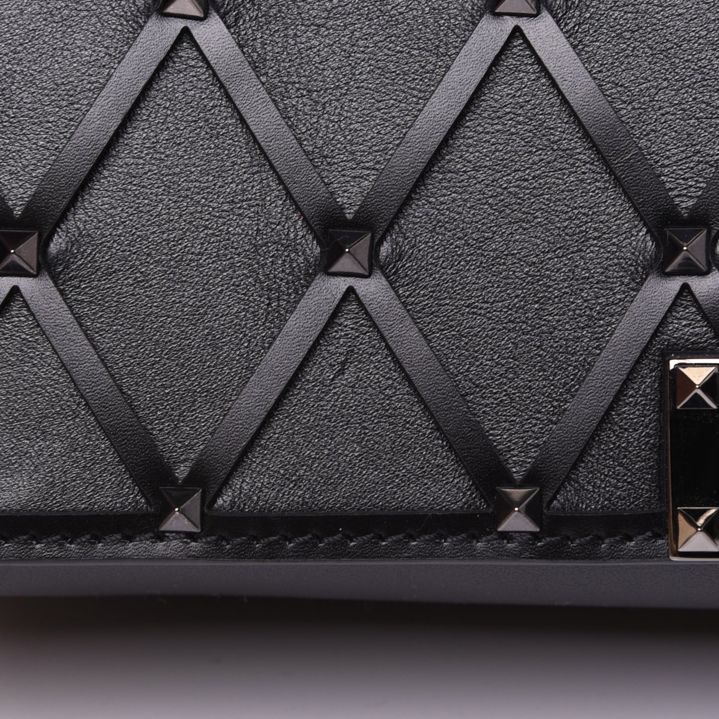 Smooth Calfskin Quilted Beehive Shoulder Bag Black