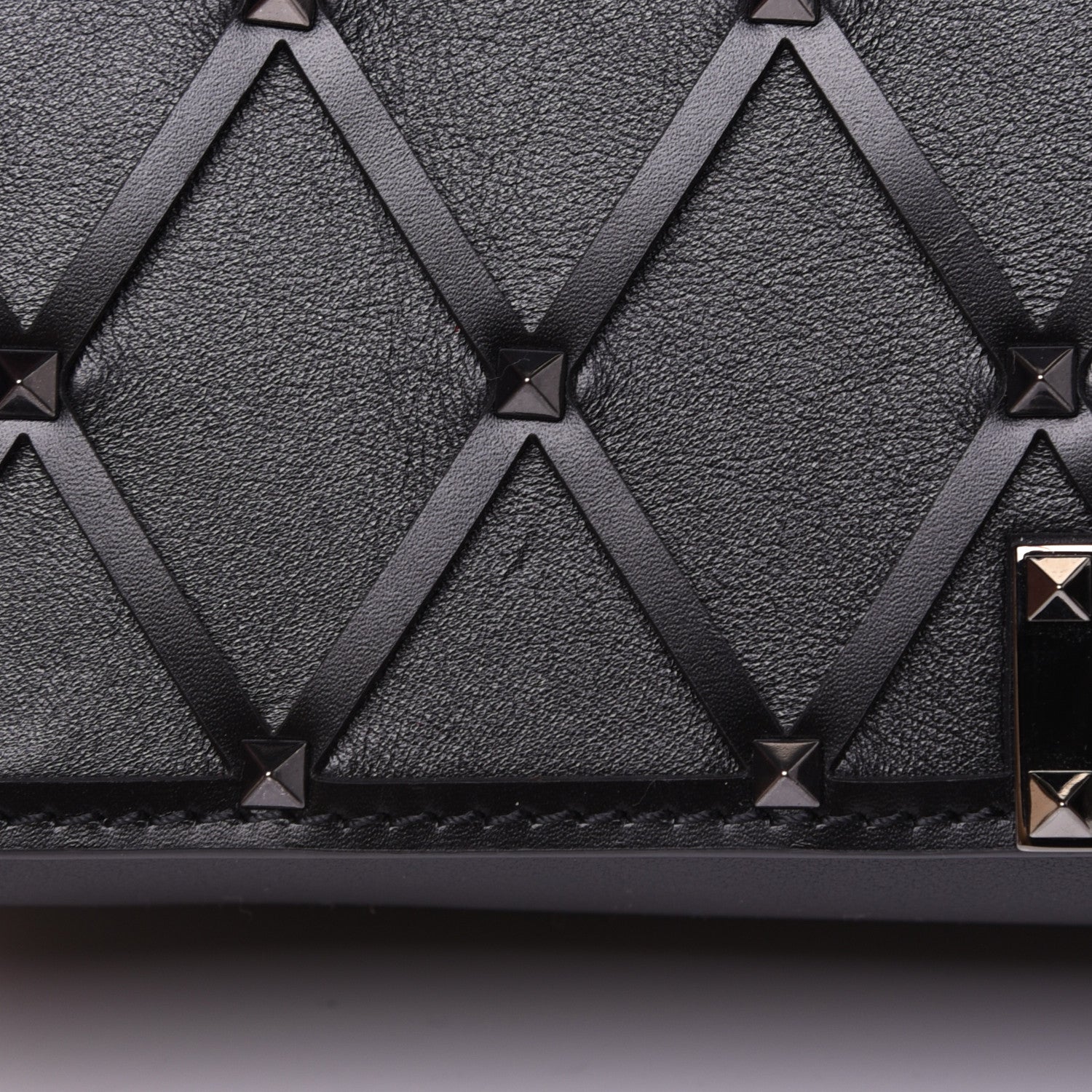 Valentino Garavani Smooth Calfskin Quilted Beehive Shoulder Bag Black 13 of 14