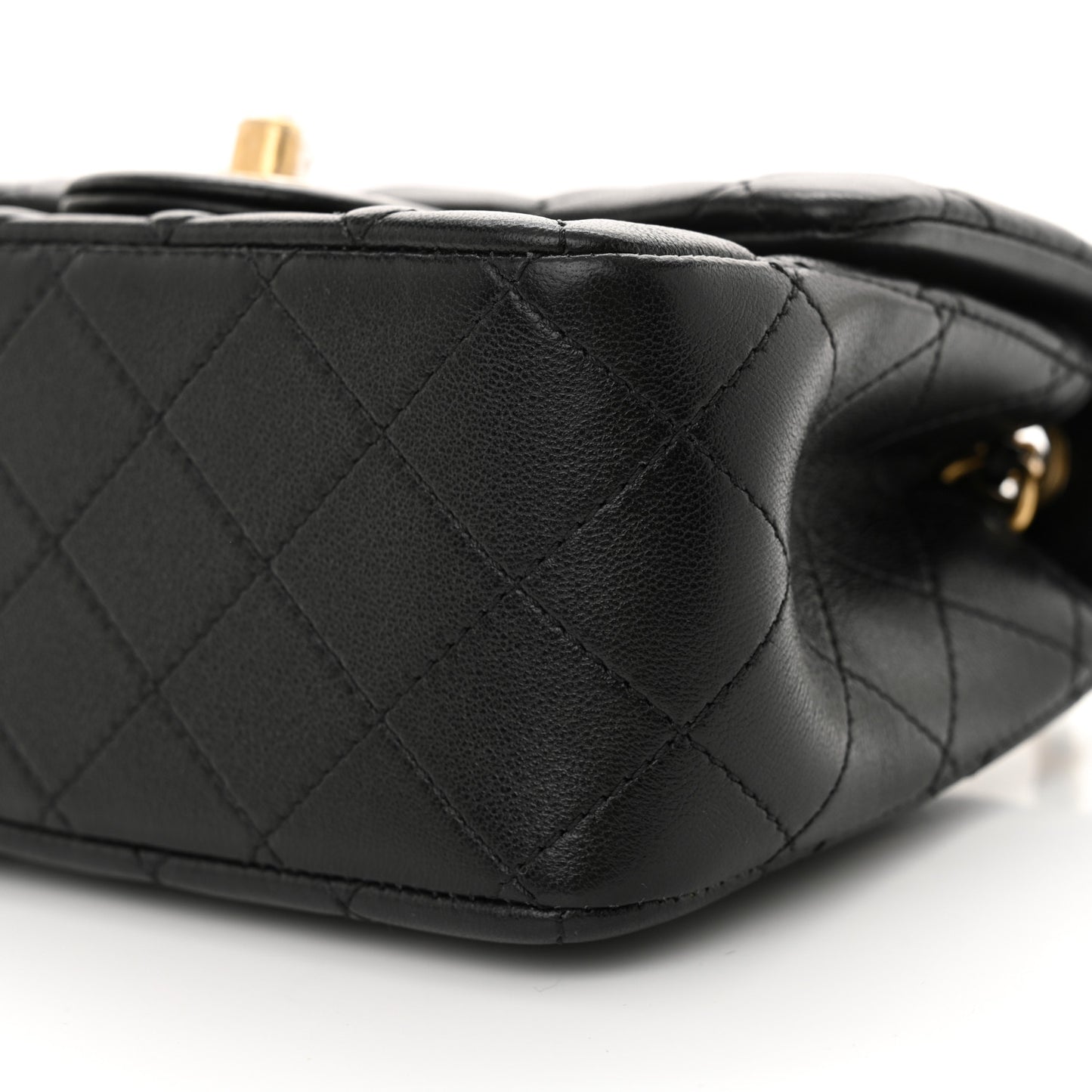 Lambskin Quilted Mini Pearl Crush Flap Black