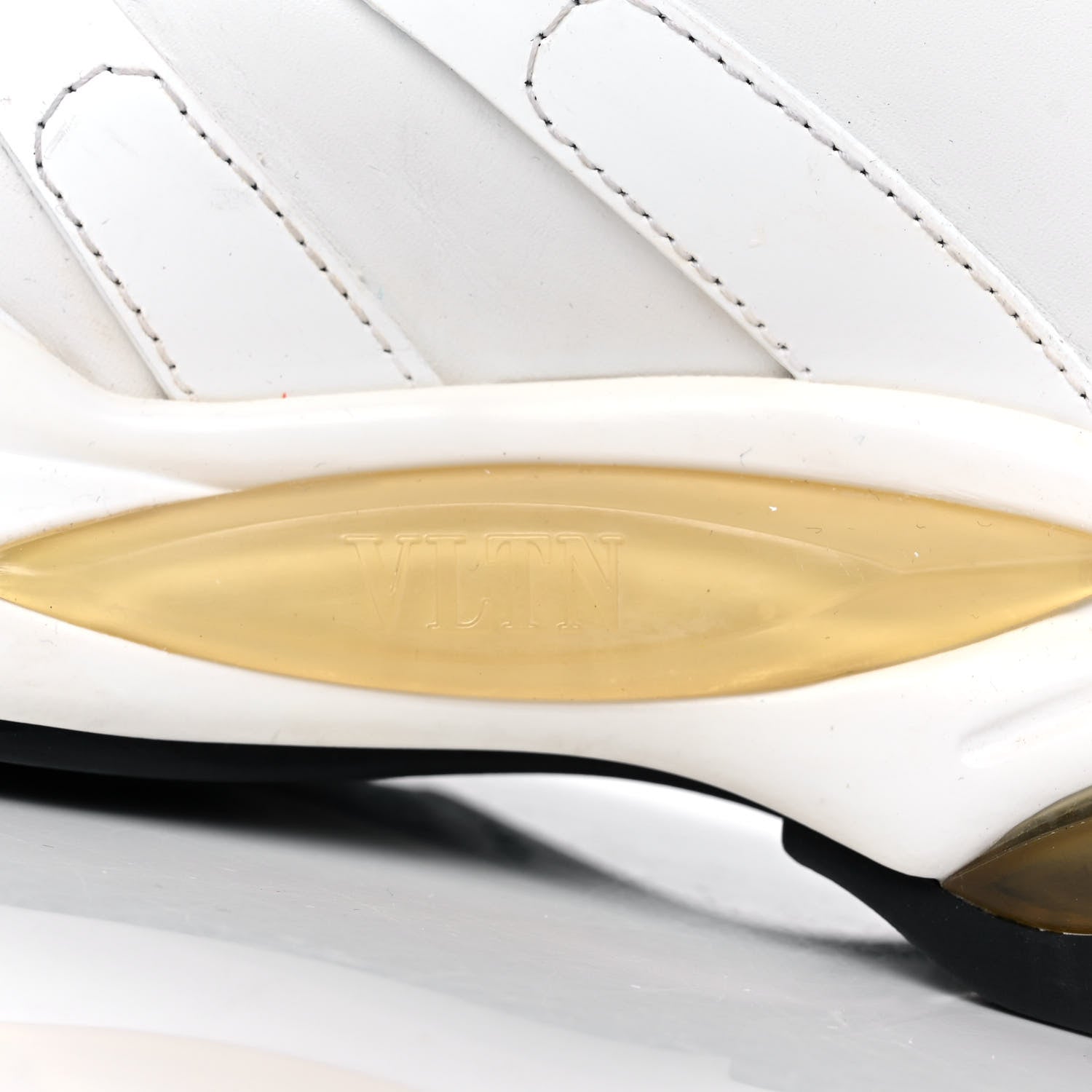 Valentino Garavani Calfskin Mens Bounce Sneakers 40 White 8 of 13