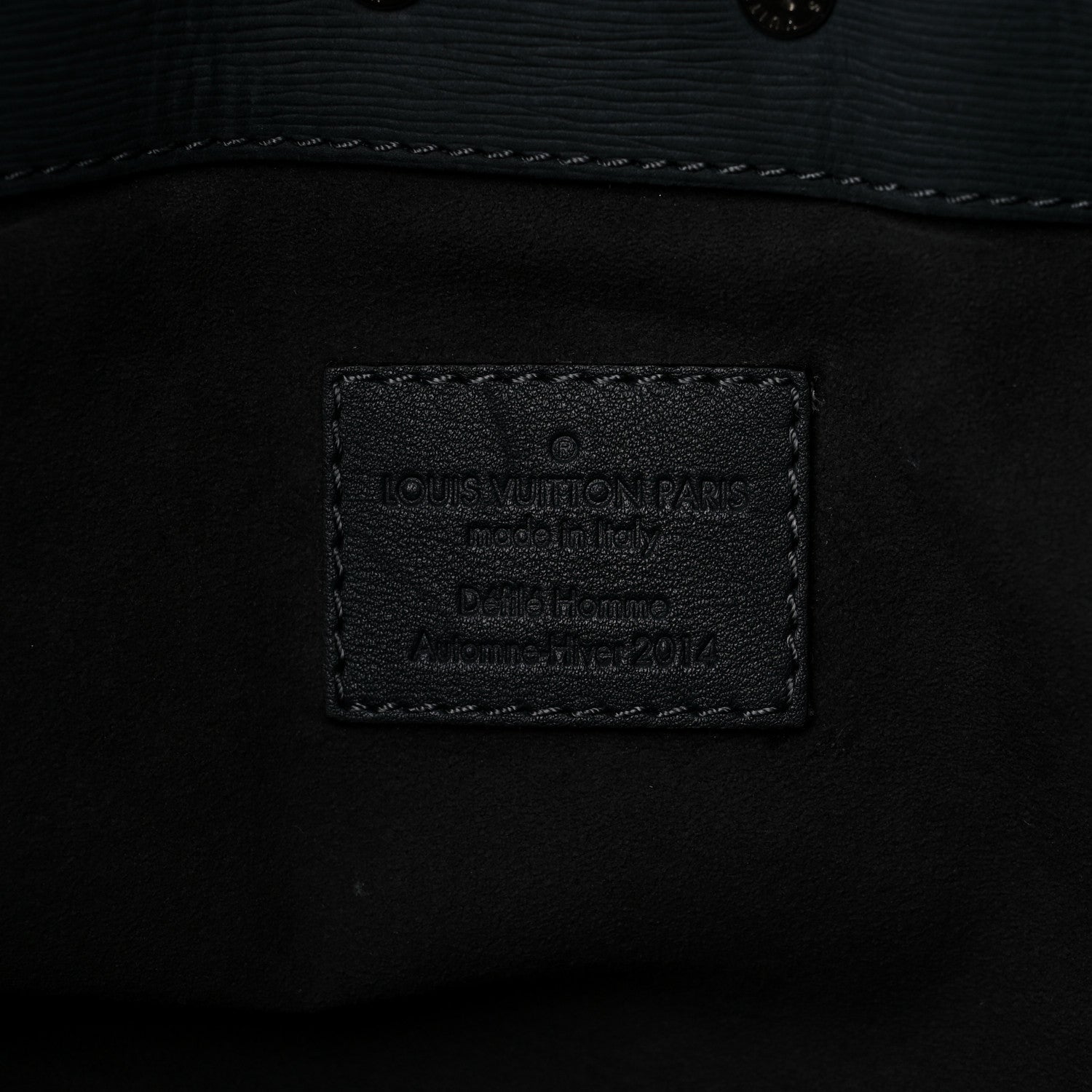 Louis Vuitton Nubuck Calfskin Folded Messenger Bag Grey 6 of 19