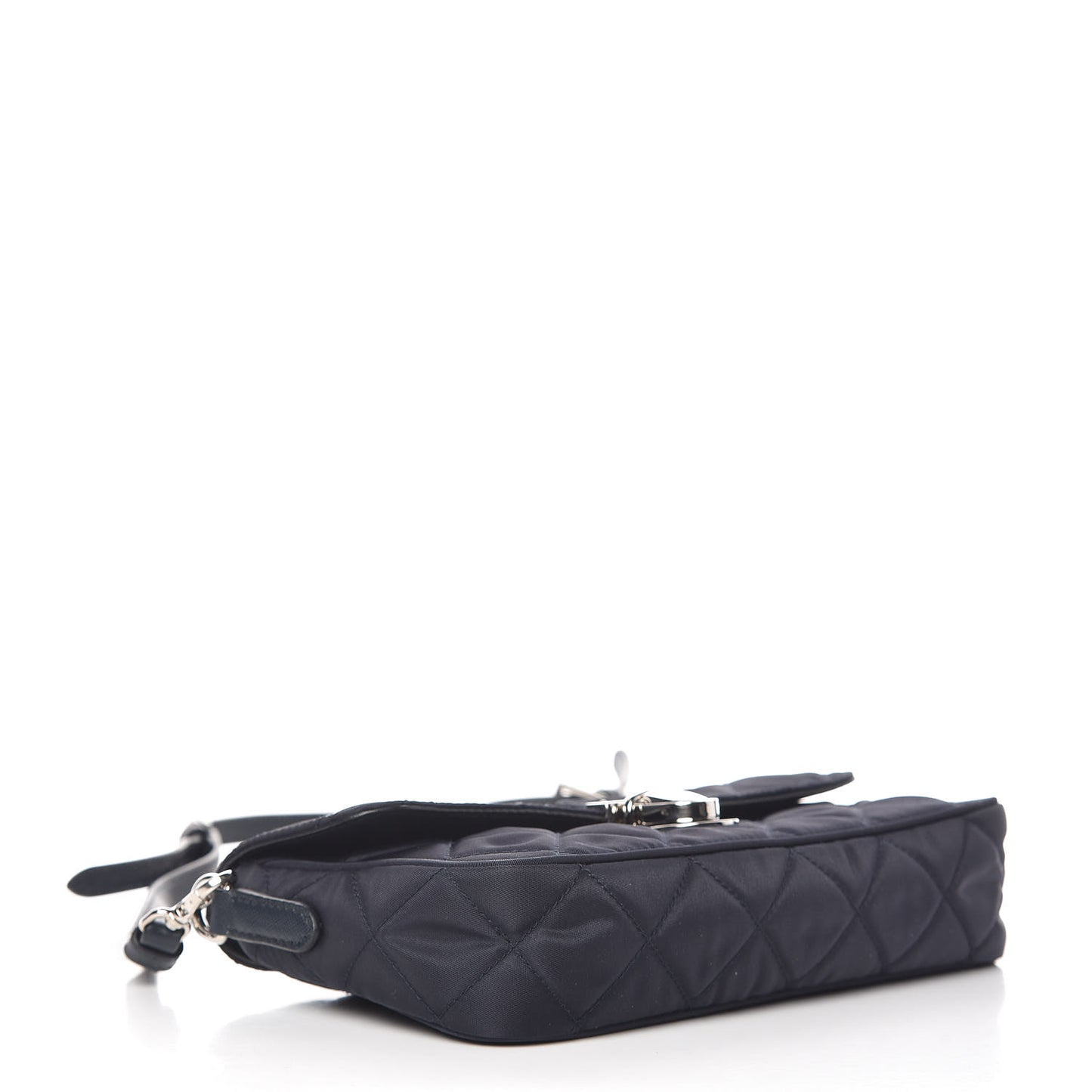 Nylon Tessuto Quilted Flap Navy