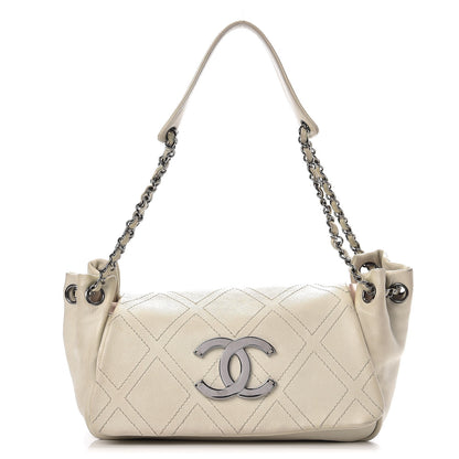 Chanel Calfskin Diamond Stitch Accordion Flap White 1 of 15