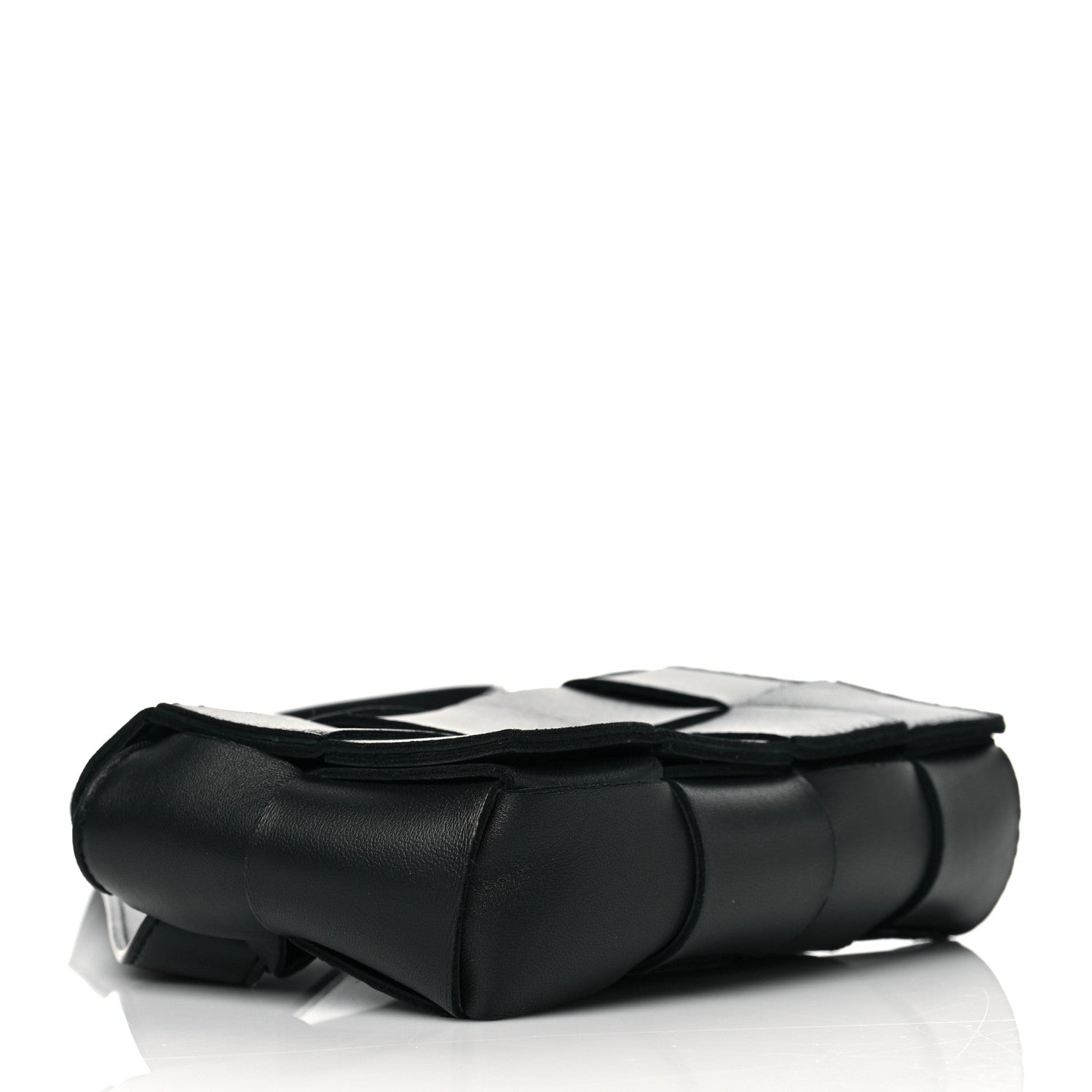 Bottega Veneta Nappa Maxi Intreccio The Belt Cassette Bag Black 4 of 10