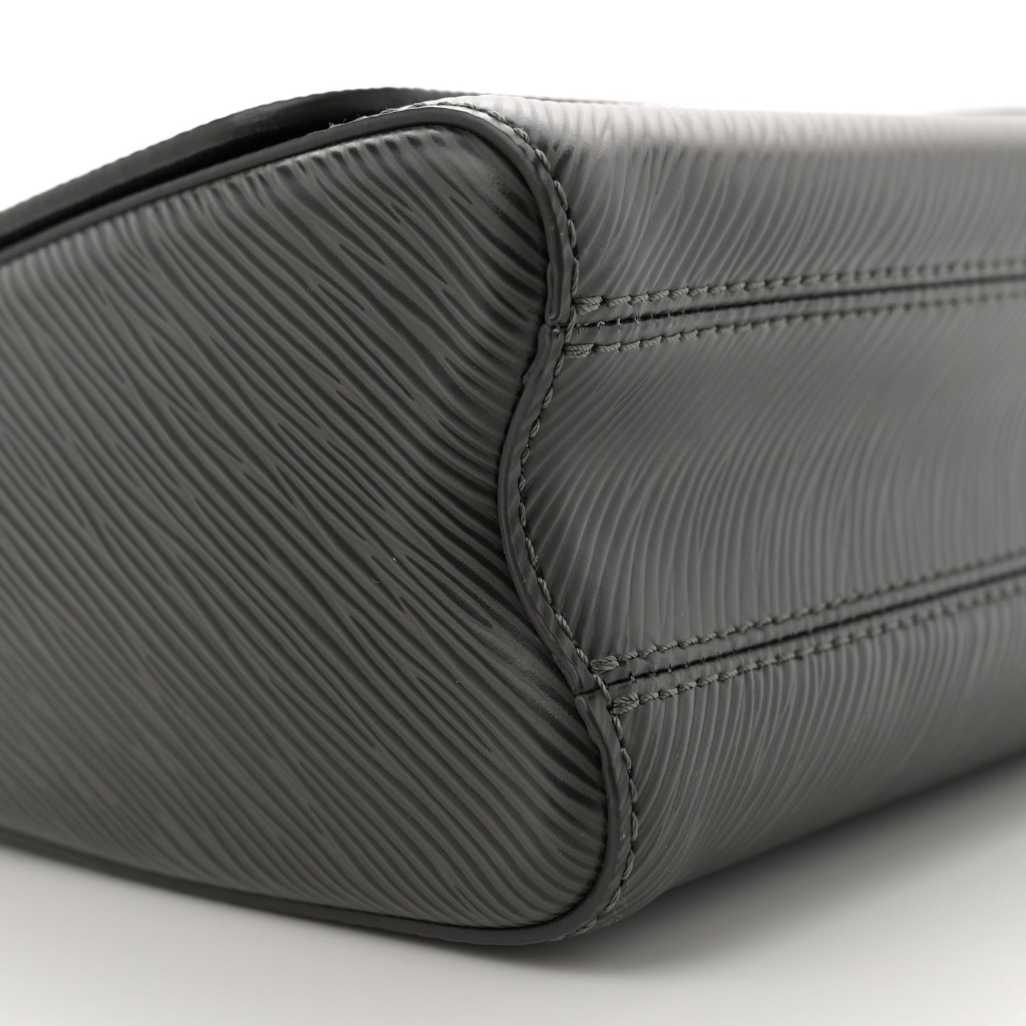 Epi Twist Shoulder Bag MM Etain