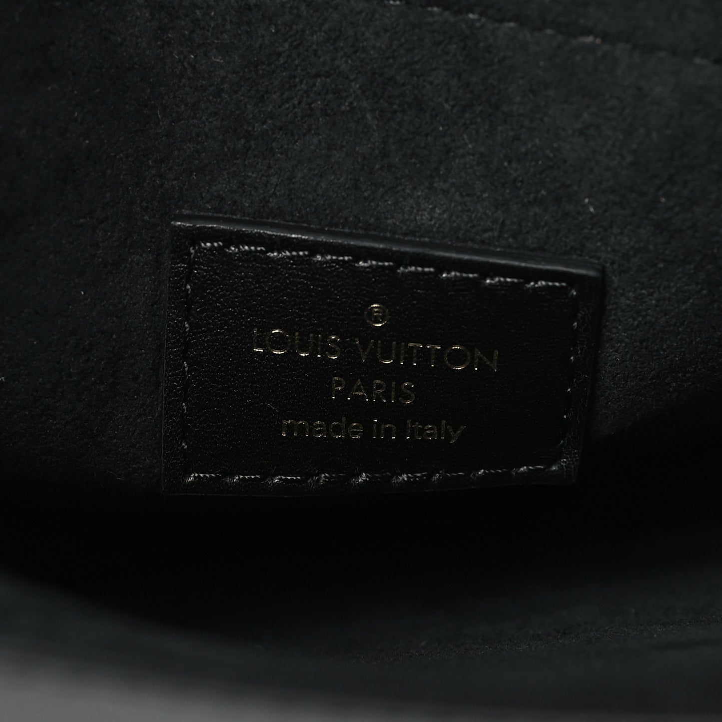 Reverse Monogram Chantilly Lock Black
