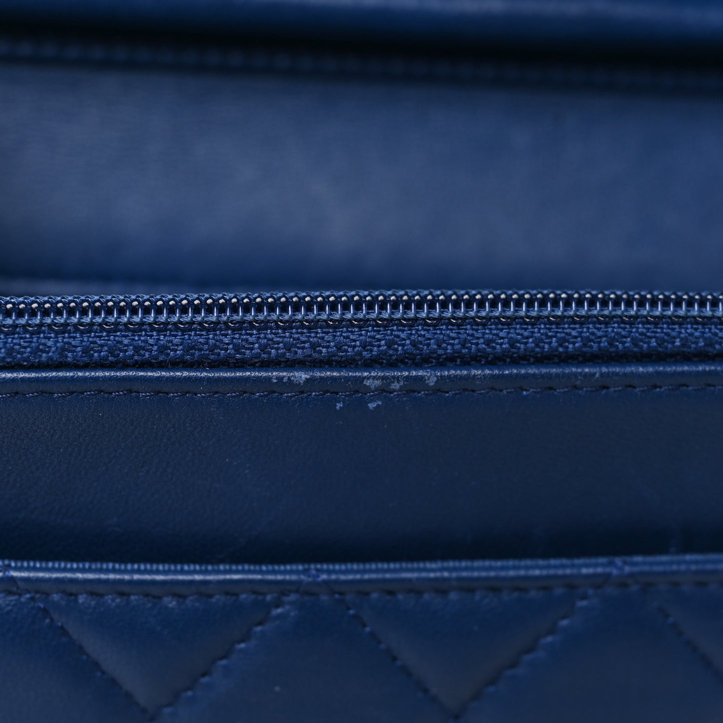 Lambskin Quilted Elegant CC Wallet On Chain WOC Blue Black