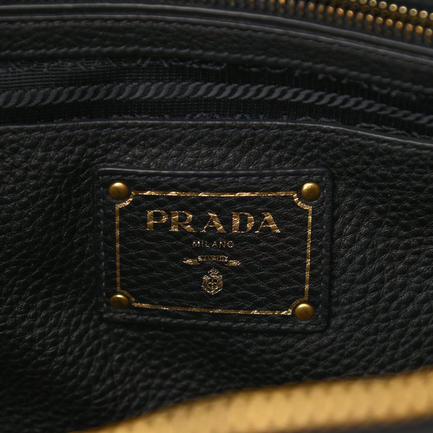 Vitello Daino Tote Black