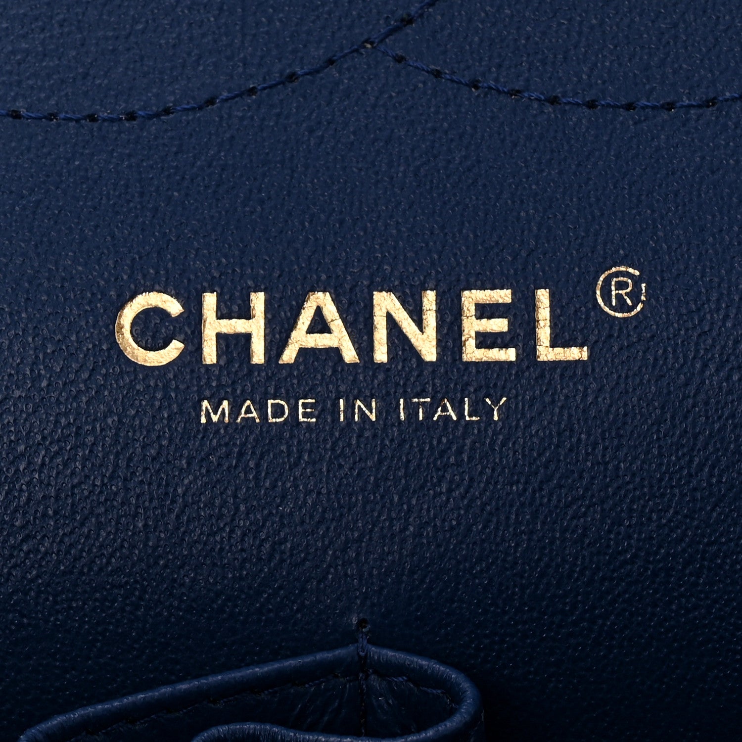 CHANEL ネイビー キルティング バッグ Chanel Caviar Quilted Jumbo Double Flap Navy Blue 1776478