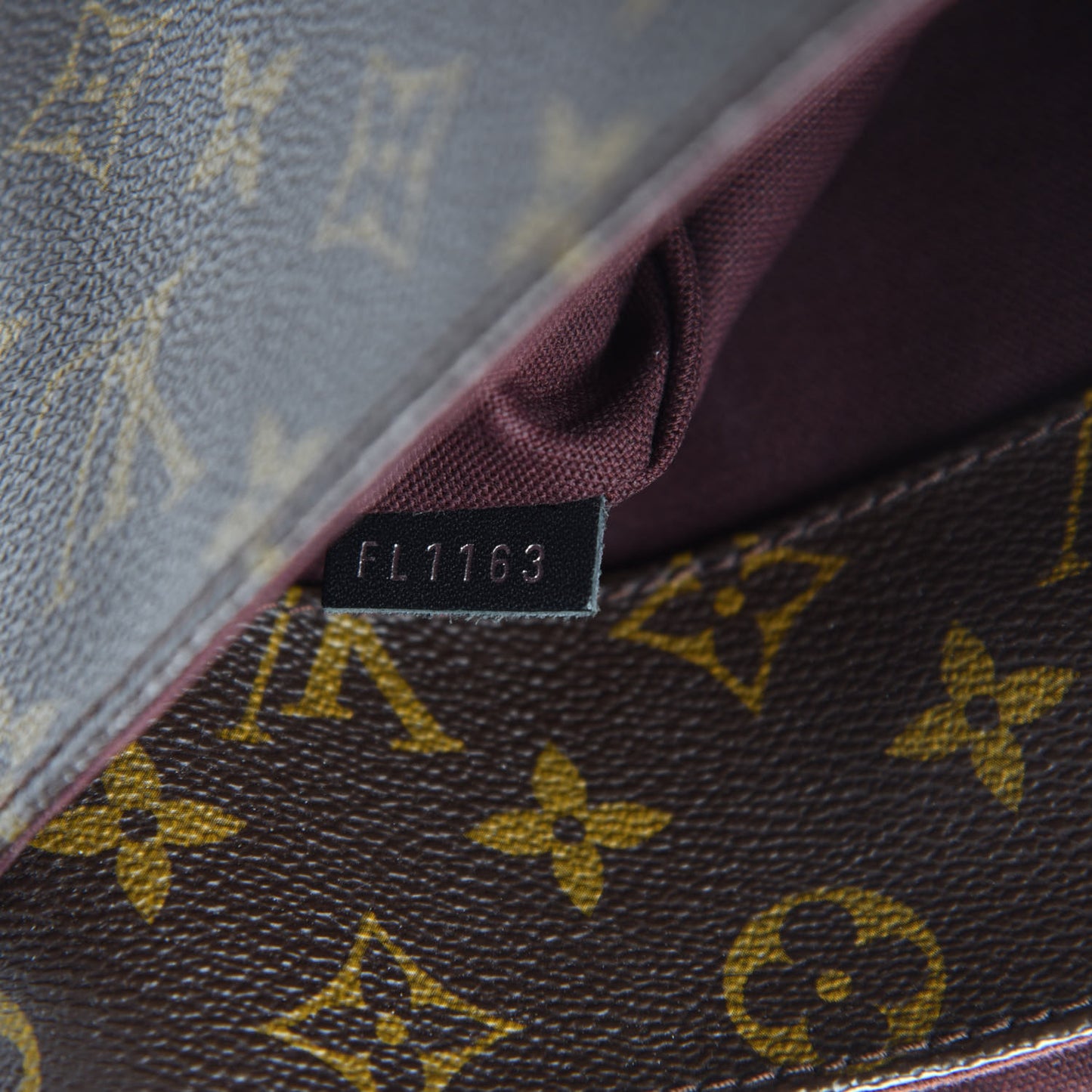 Monogram Macassar District PM