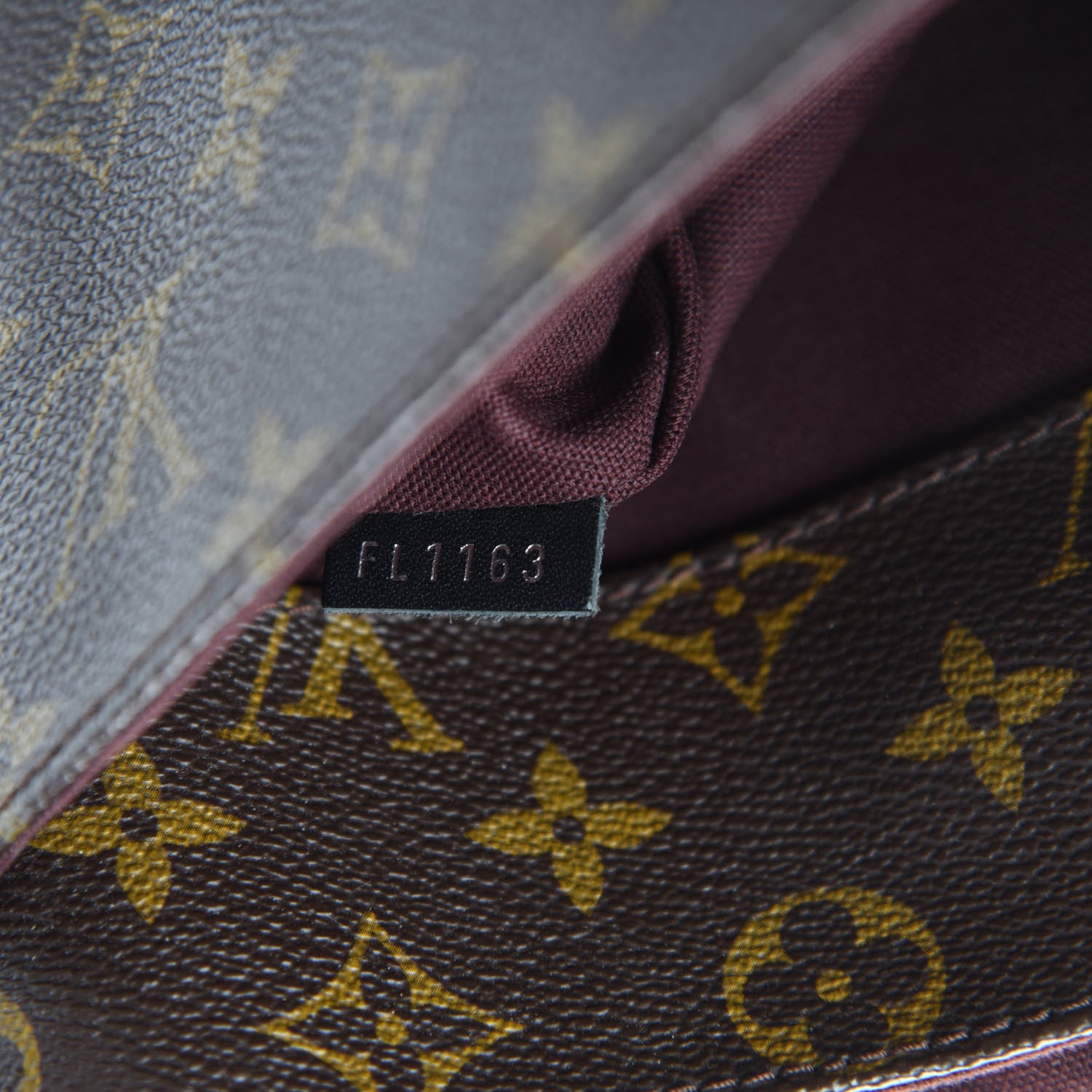 Louis Vuitton Monogram Macassar District PM 9 of 10