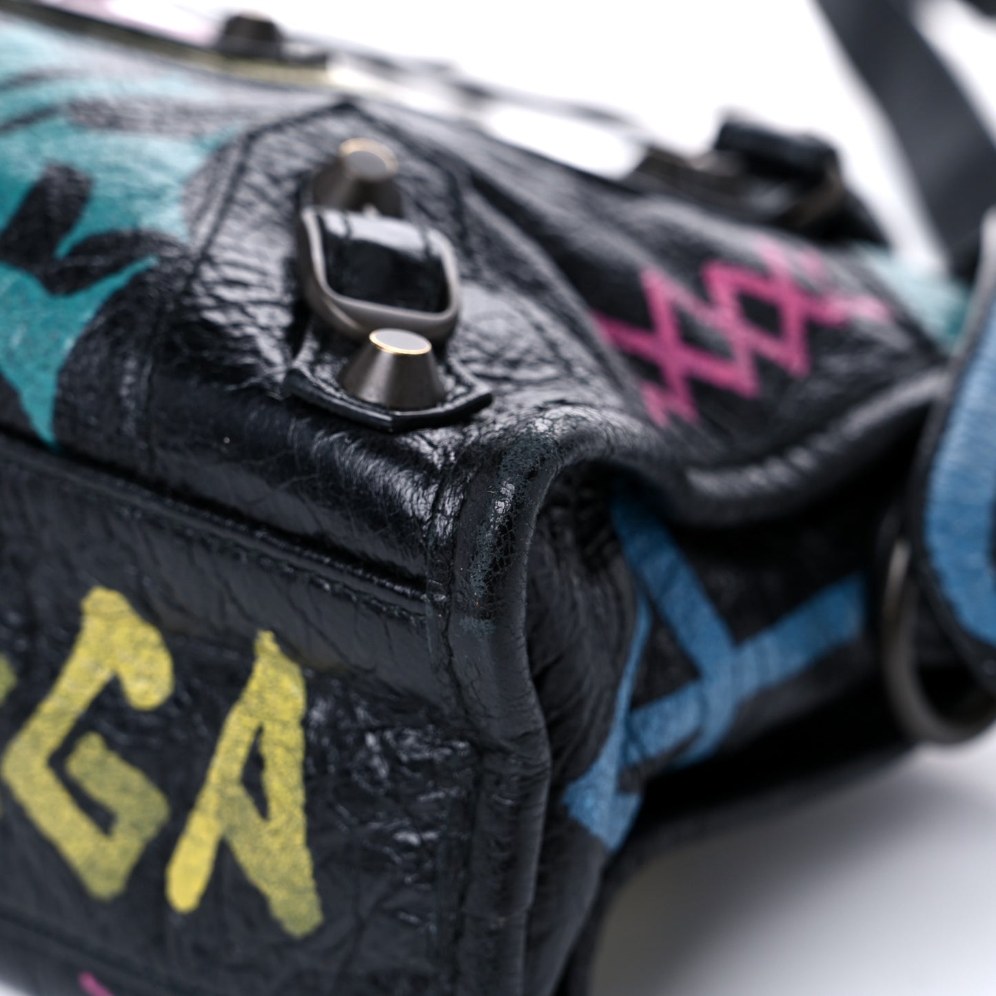 Agneau Arena Graffiti All Over Classic Hardware Mini City Black Multicolor