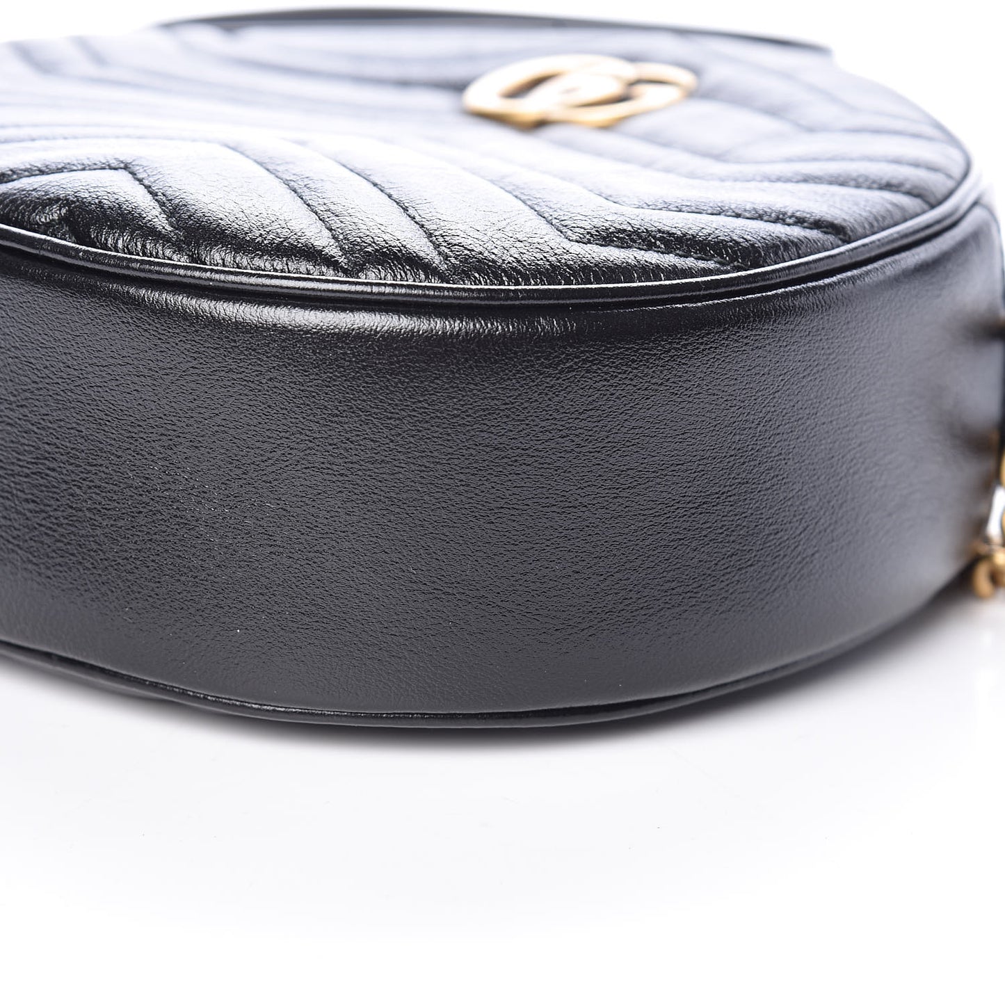 Azalea Calfskin Matelasse Heart Mini GG Marmont Round Shoulder Bag Black