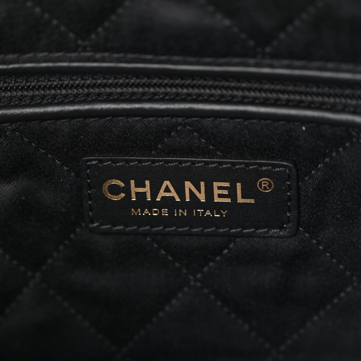 Shiny Calfskin Quilted Small Chanel 22 Black