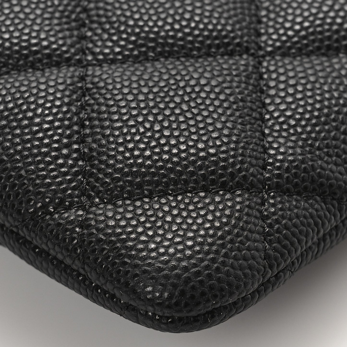 Caviar Metal Quilted Striated Zip Card Holder Wallet Black