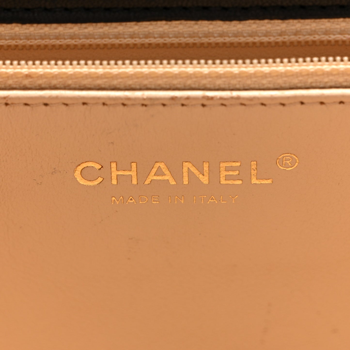 Sheepskin Chain CC Subtle Flap Black