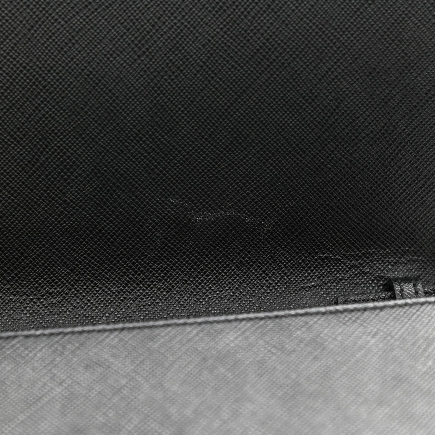 Saffiano Lux Monochrome Chain Wallet Black