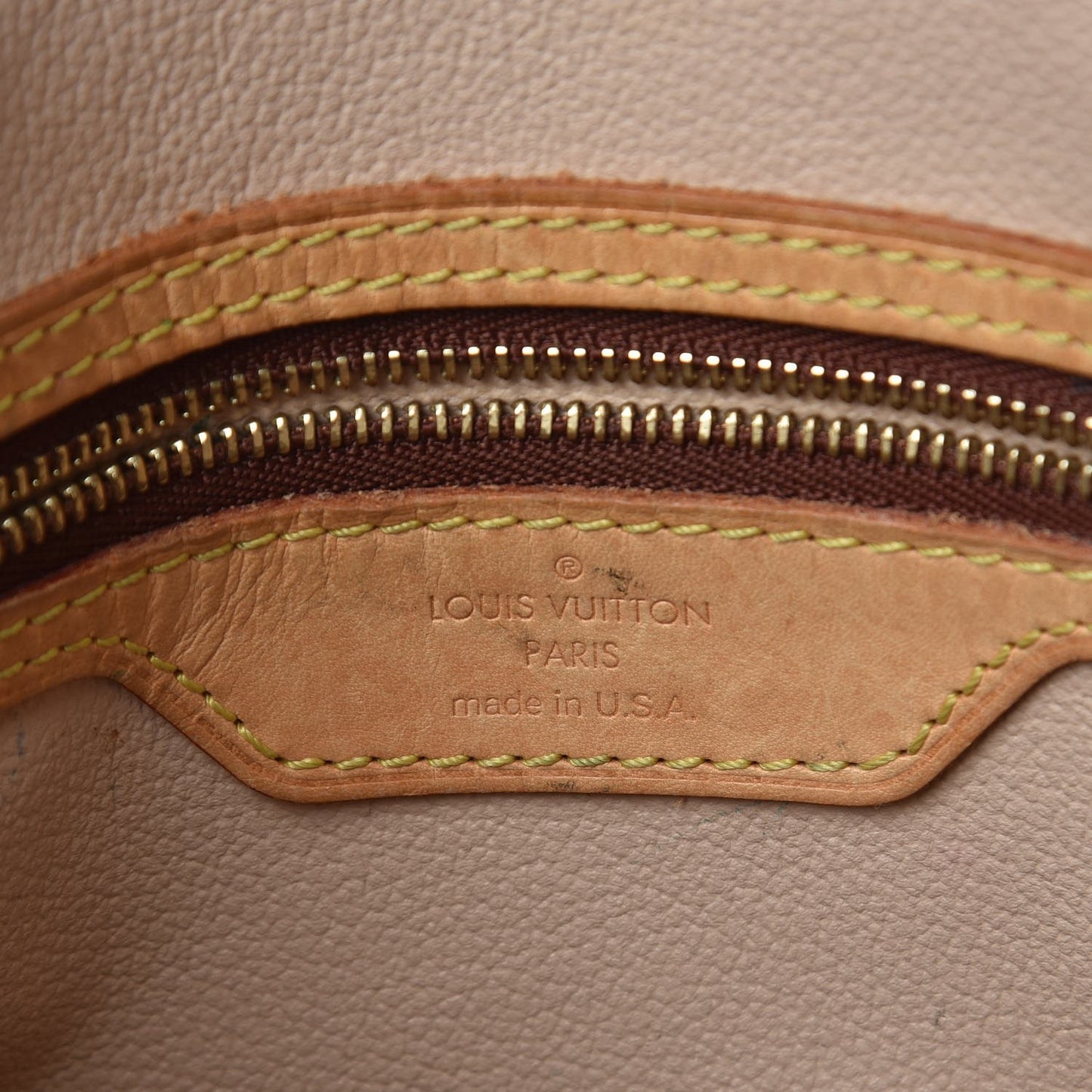 Monogram Petit Bucket 23