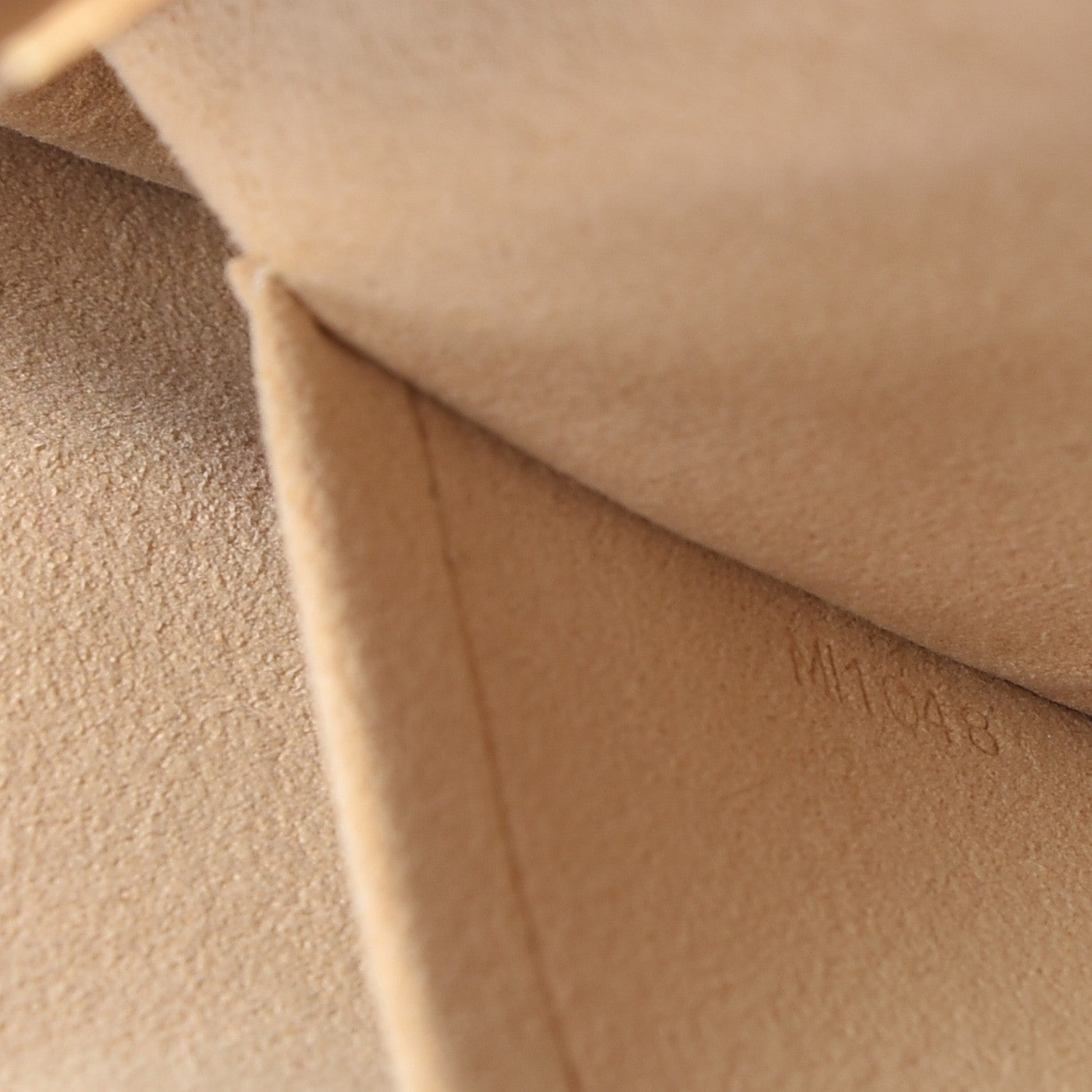 Louis Vuitton Monogram Beverly Clutch 7 of 12