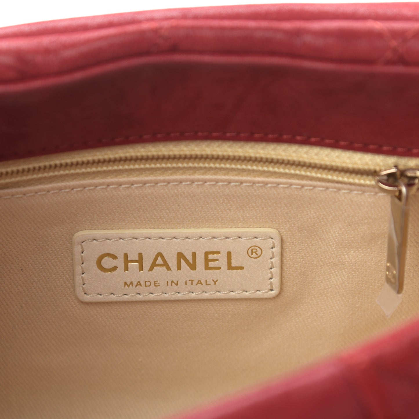 Iridescent Calfskin Quilted Small Chic Quilt Flap Red