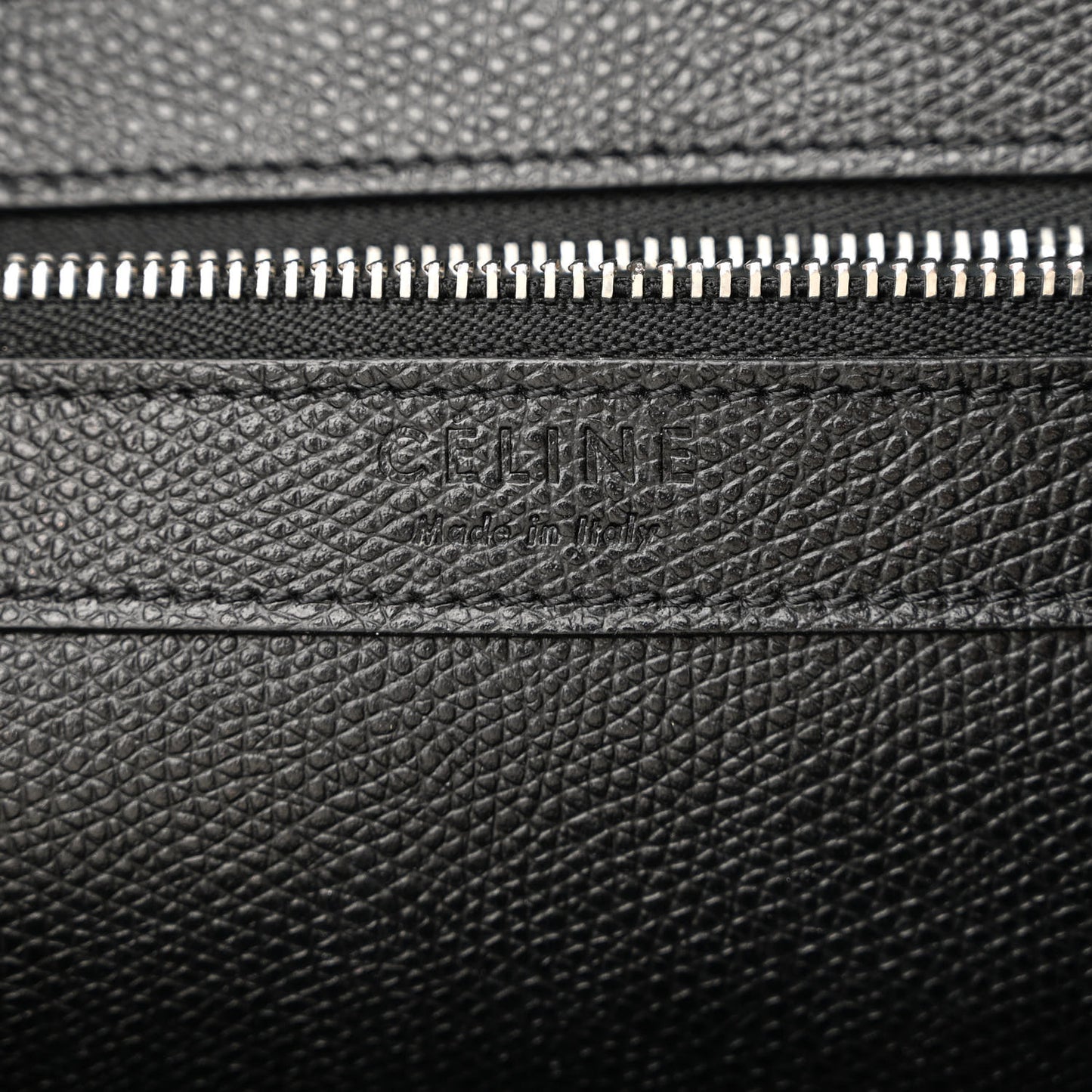 Grained Calfskin Small Vertical Cabas Black