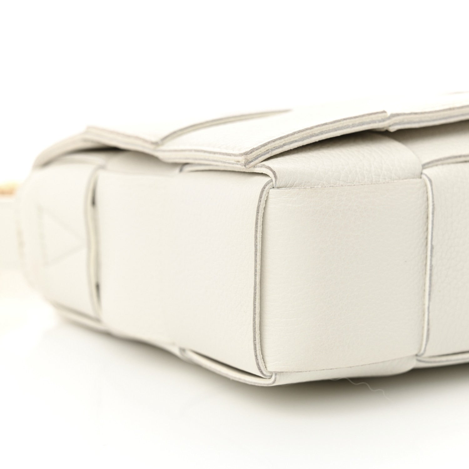 Bottega Veneta Grained Calfskin Maxi Intrecciato Cassette Crossbody Bag White 10 of 11
