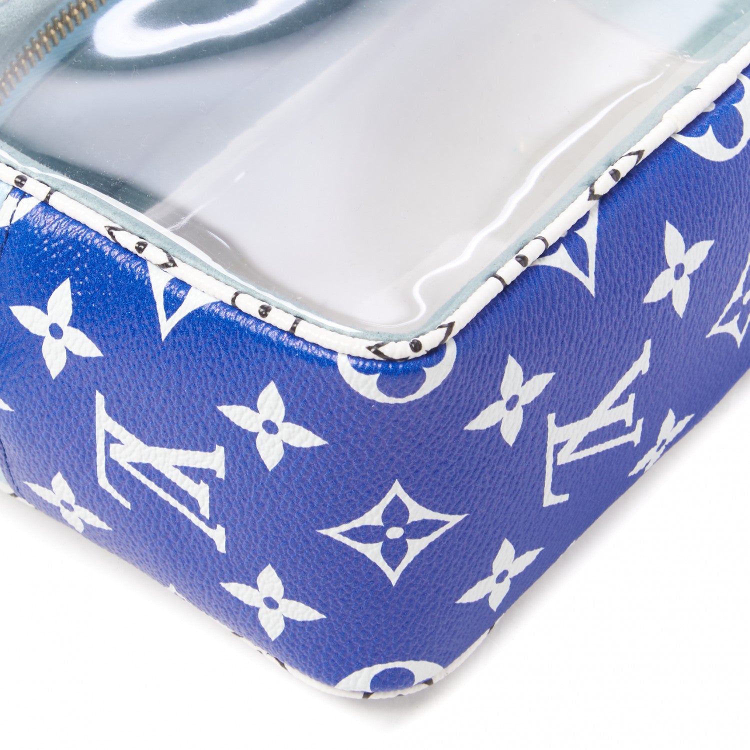 Louis Vuitton Monogram Giant Hawaii Beach Pouch Blue 6 of 8