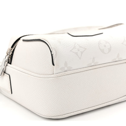 Louis Vuitton Taigarama Outdoor Messenger Antartica 8 of 9