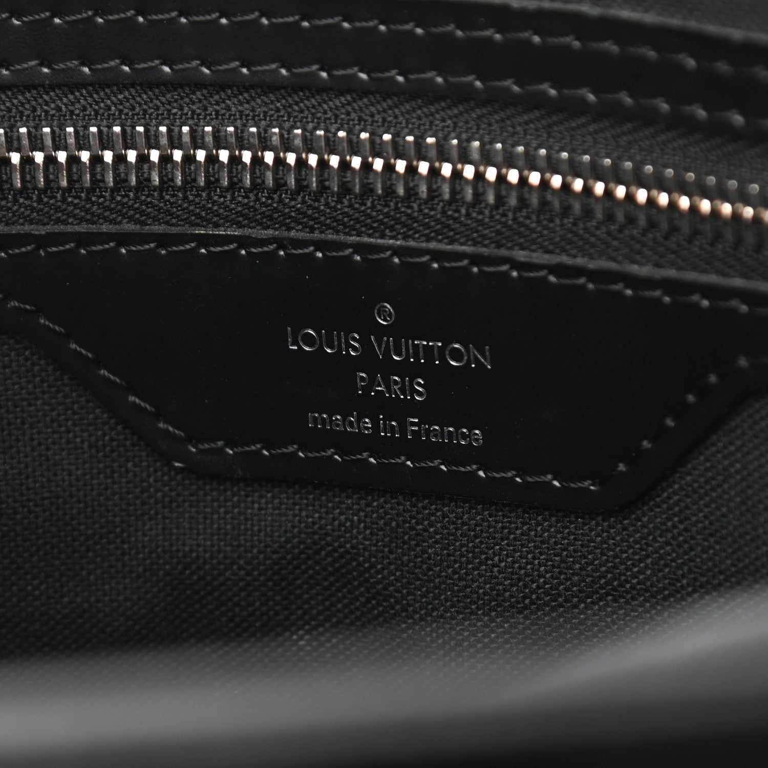 Louis Vuitton Damier Graphite District GM 6 of 9