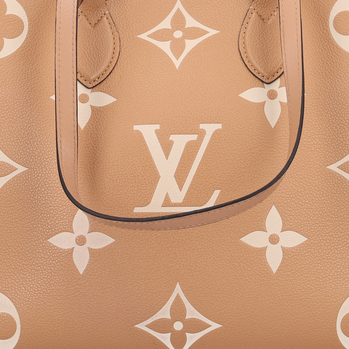 Louis Vuitton Empreinte Monogram Giant Onthego MM Arizona Creme 7 of 9