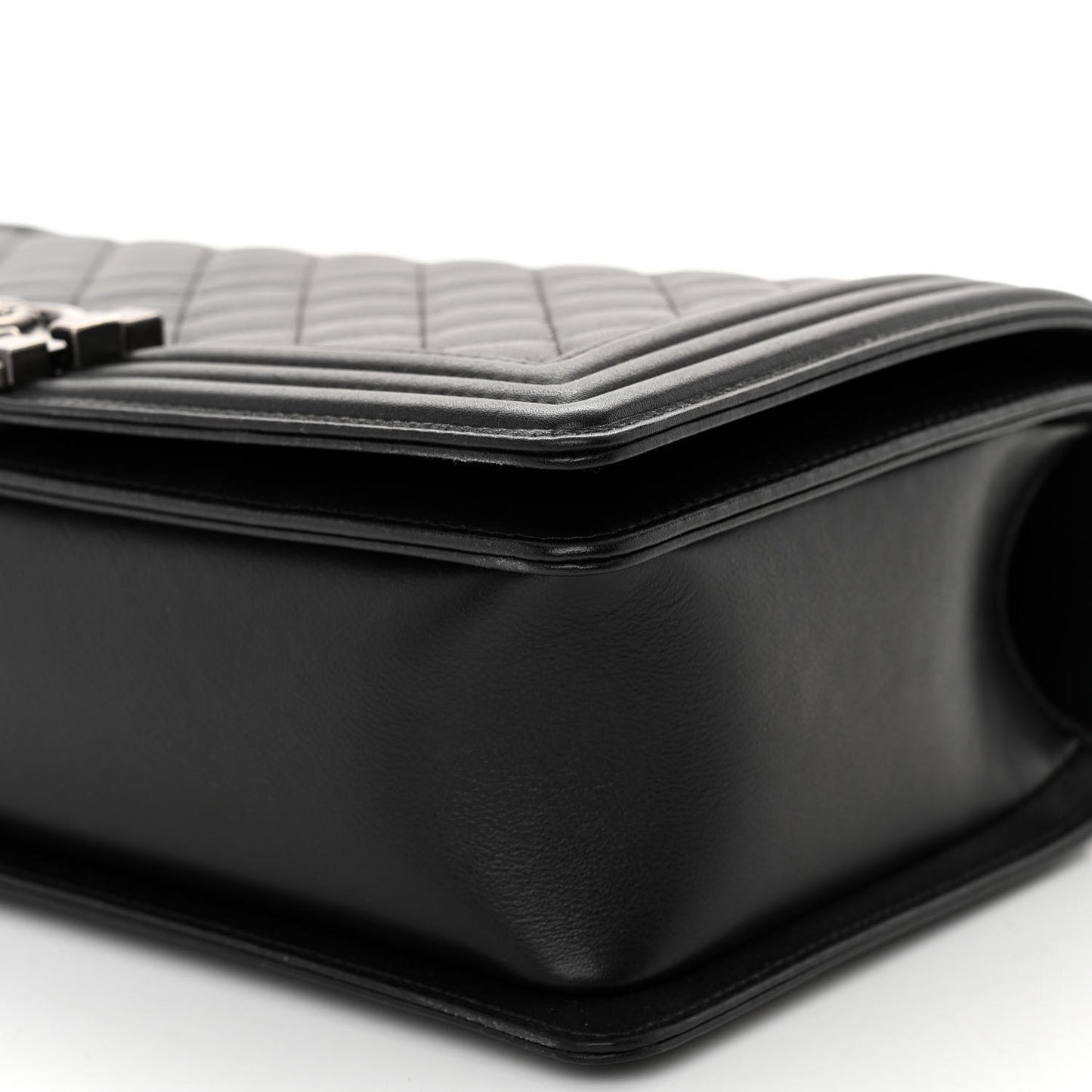 Lambskin Quilted New Medium Boy Flap Black