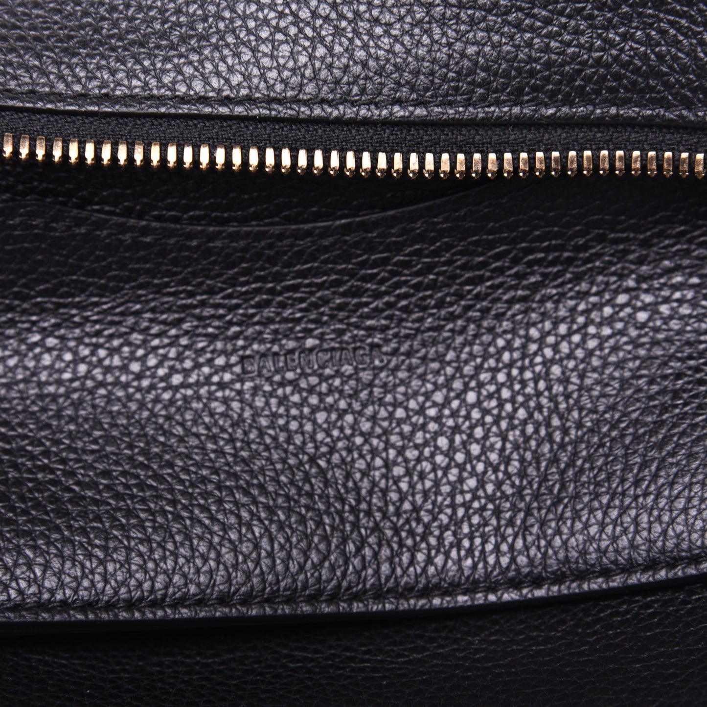 Grained Calfskin Neo Classic Gold Hardware Mini City Black