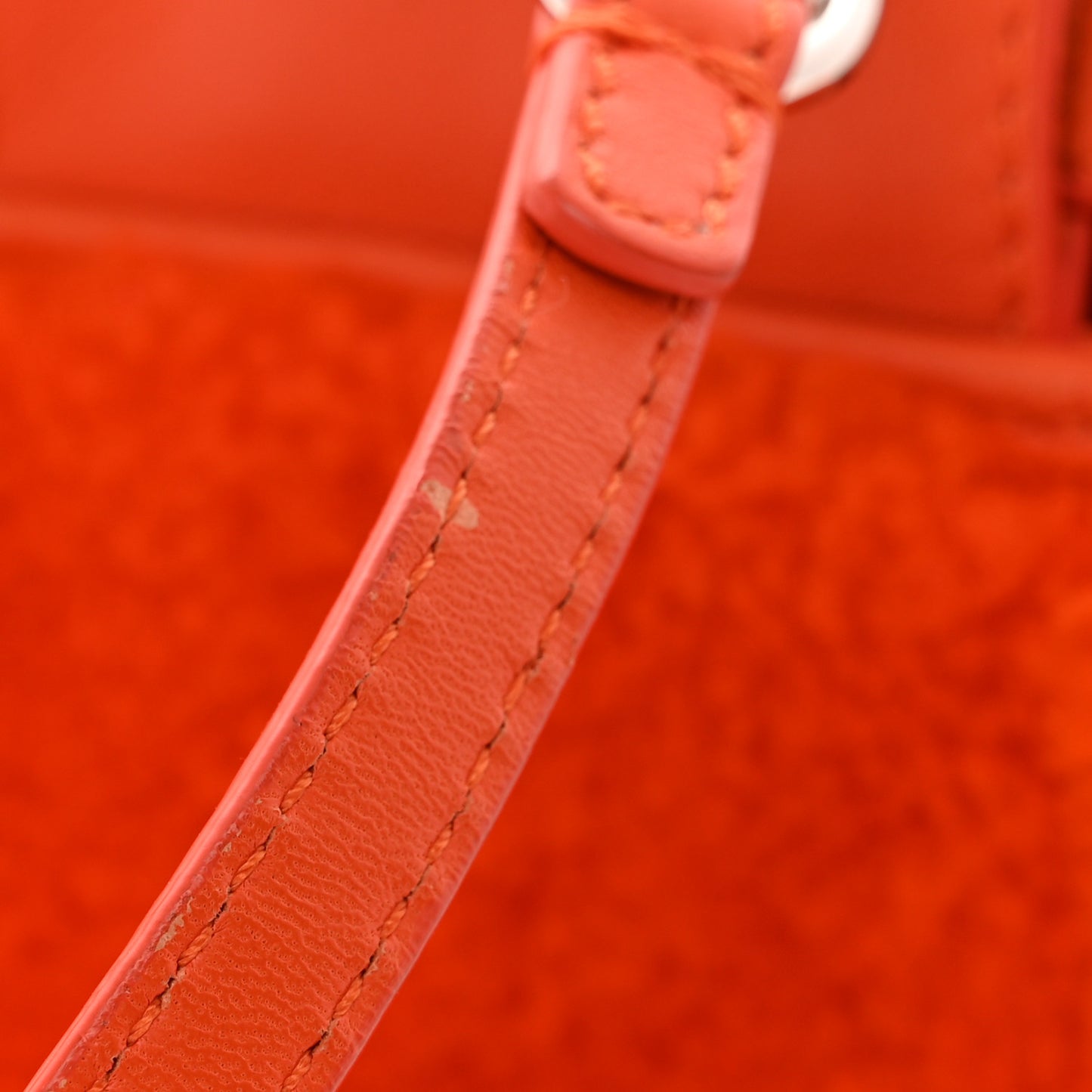 Shearling Nappa Mini Peekaboo Iconic Satchel Arancio