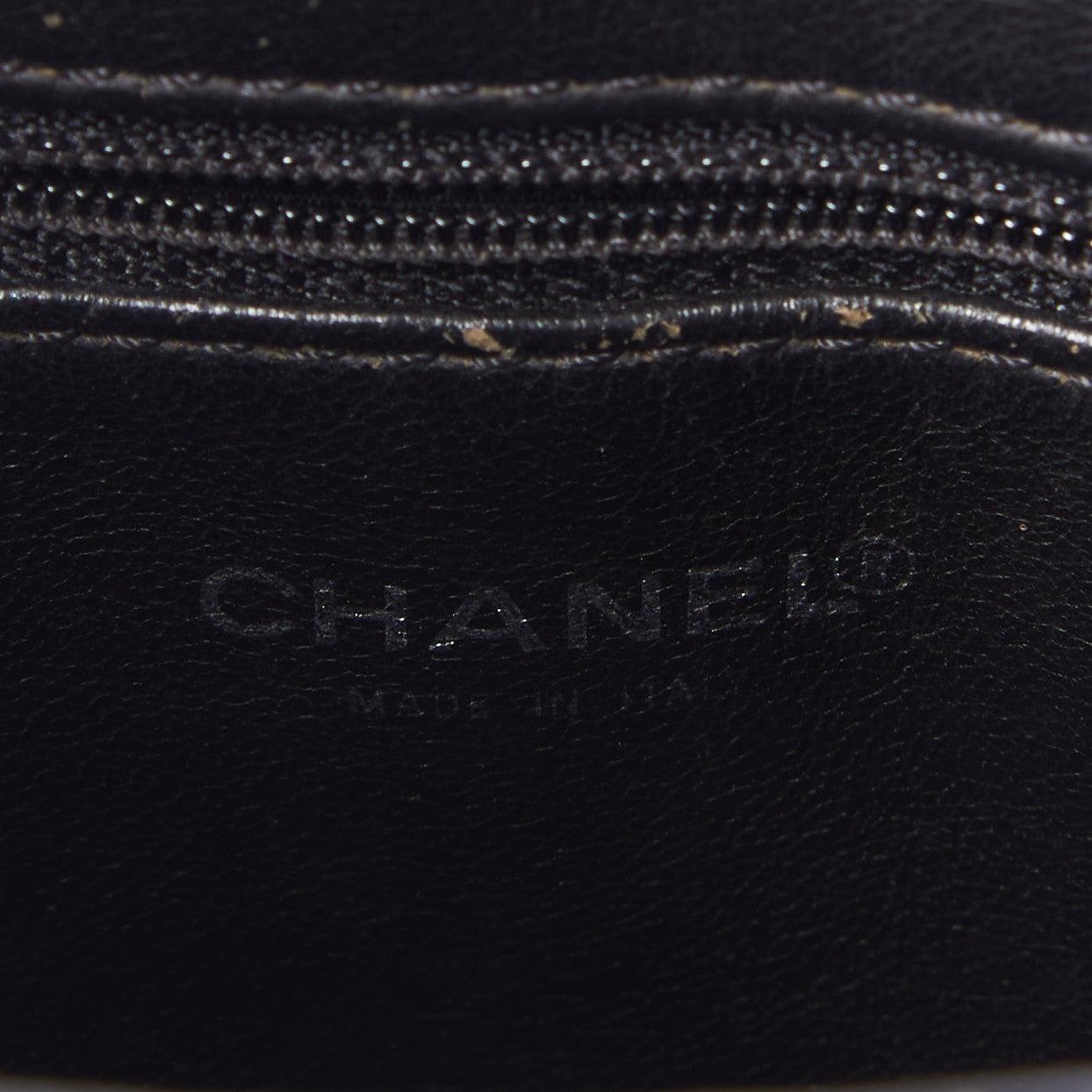 Caviar Quilted Medallion Tote Black