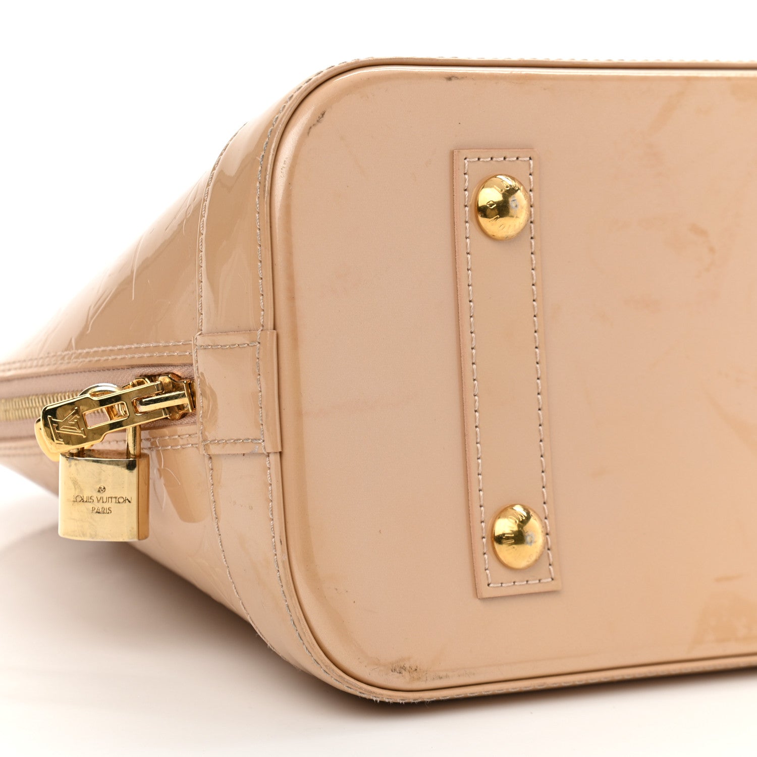 Louis Vuitton Vernis Alma PM Dune 10 of 17