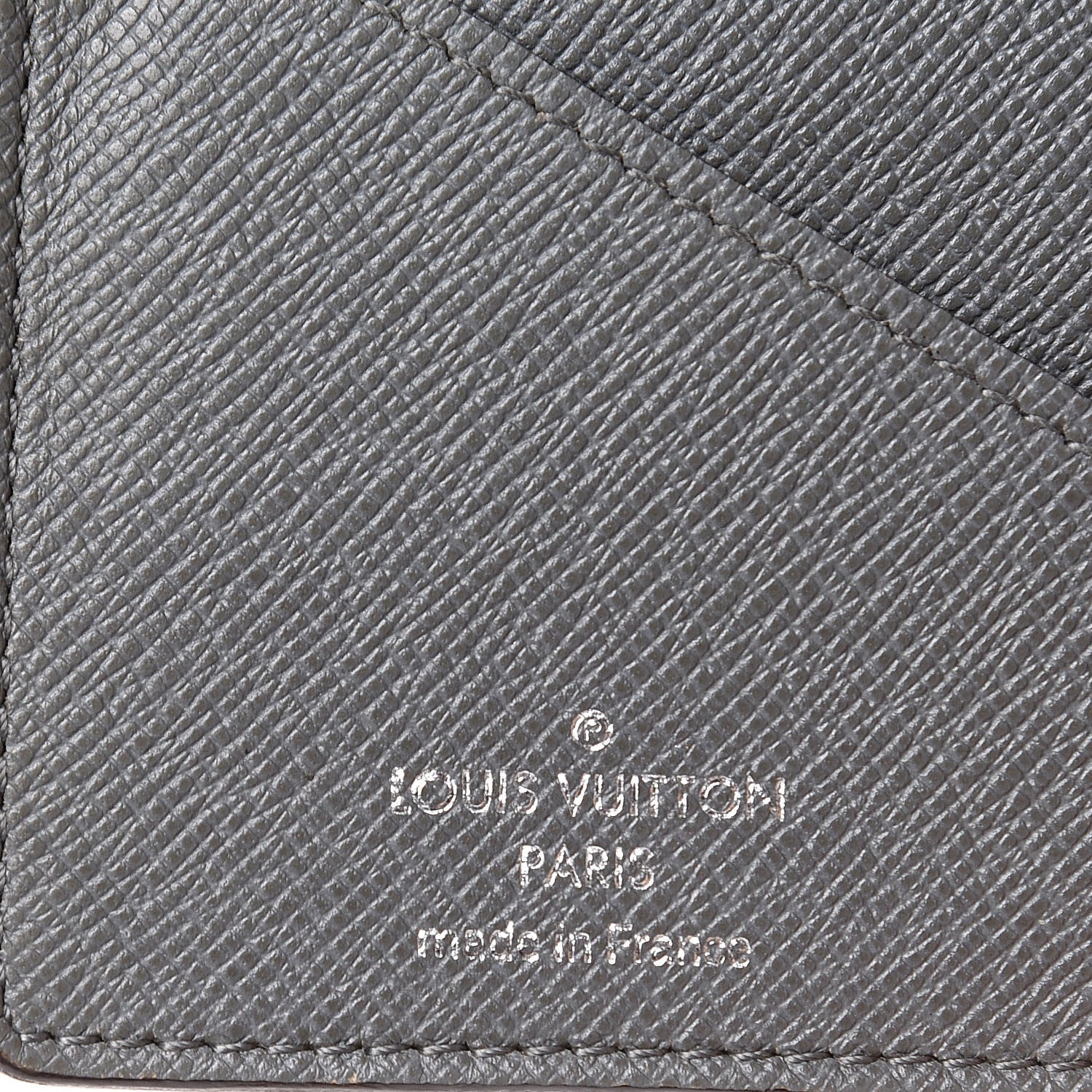 Louis Vuitton Taiga Porte Valeurs Organizer Wallet Glacier 6 of 10