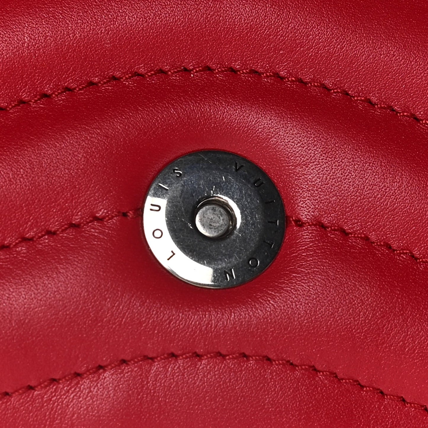 Calfskin New Wave Chain Pochette Scarlet