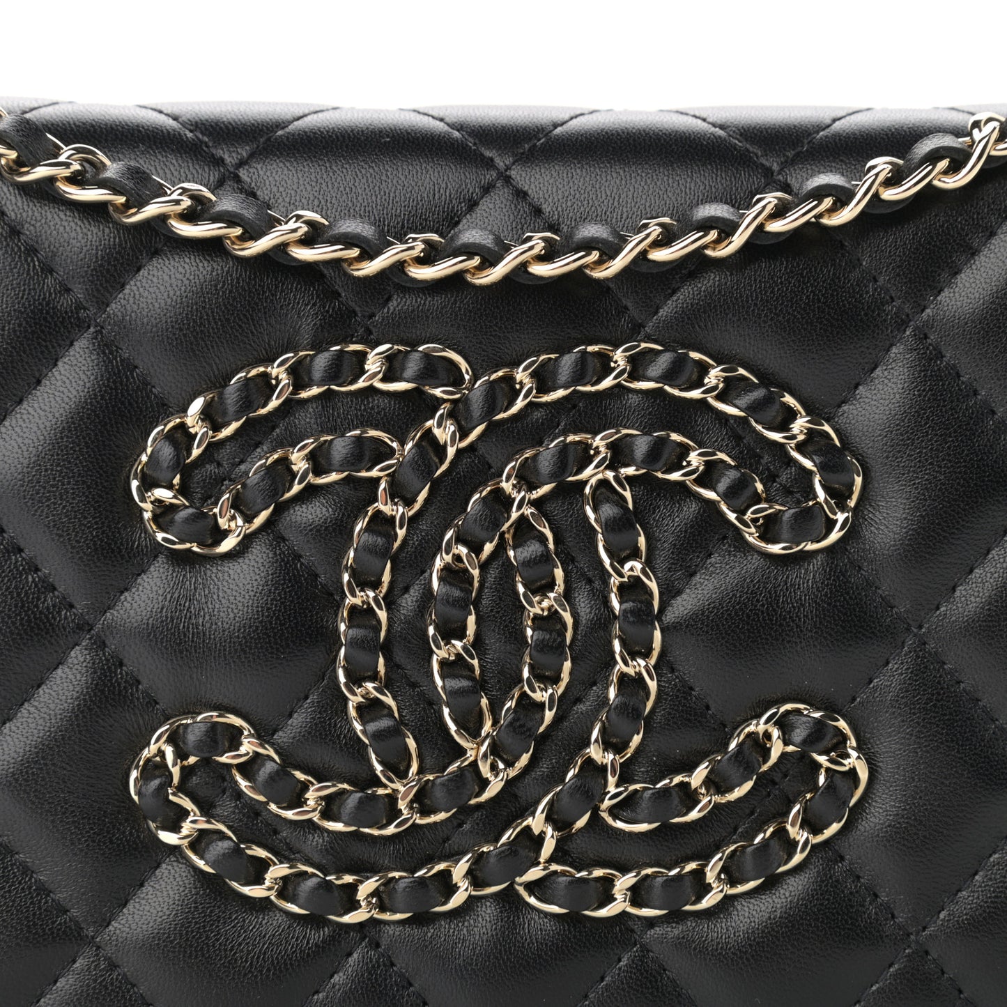 Lambskin Quilted CC Wallet On Chain WOC Black