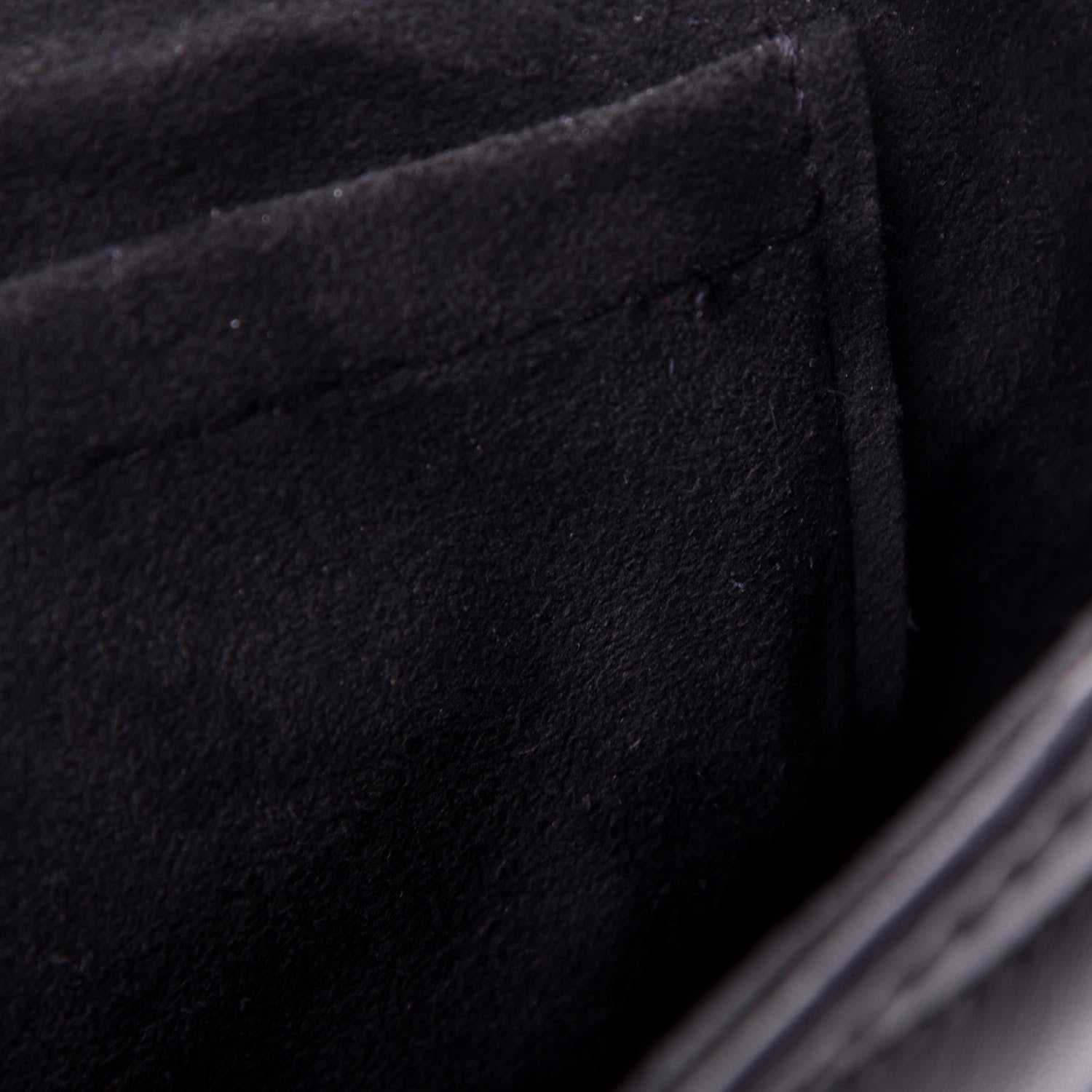 Louis Vuitton Calfskin New Wave Chain MM Black 11 of 17