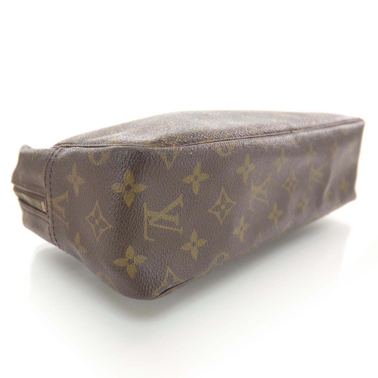 Louis Vuitton Monogram Trousse Toilette 28 4 of 7